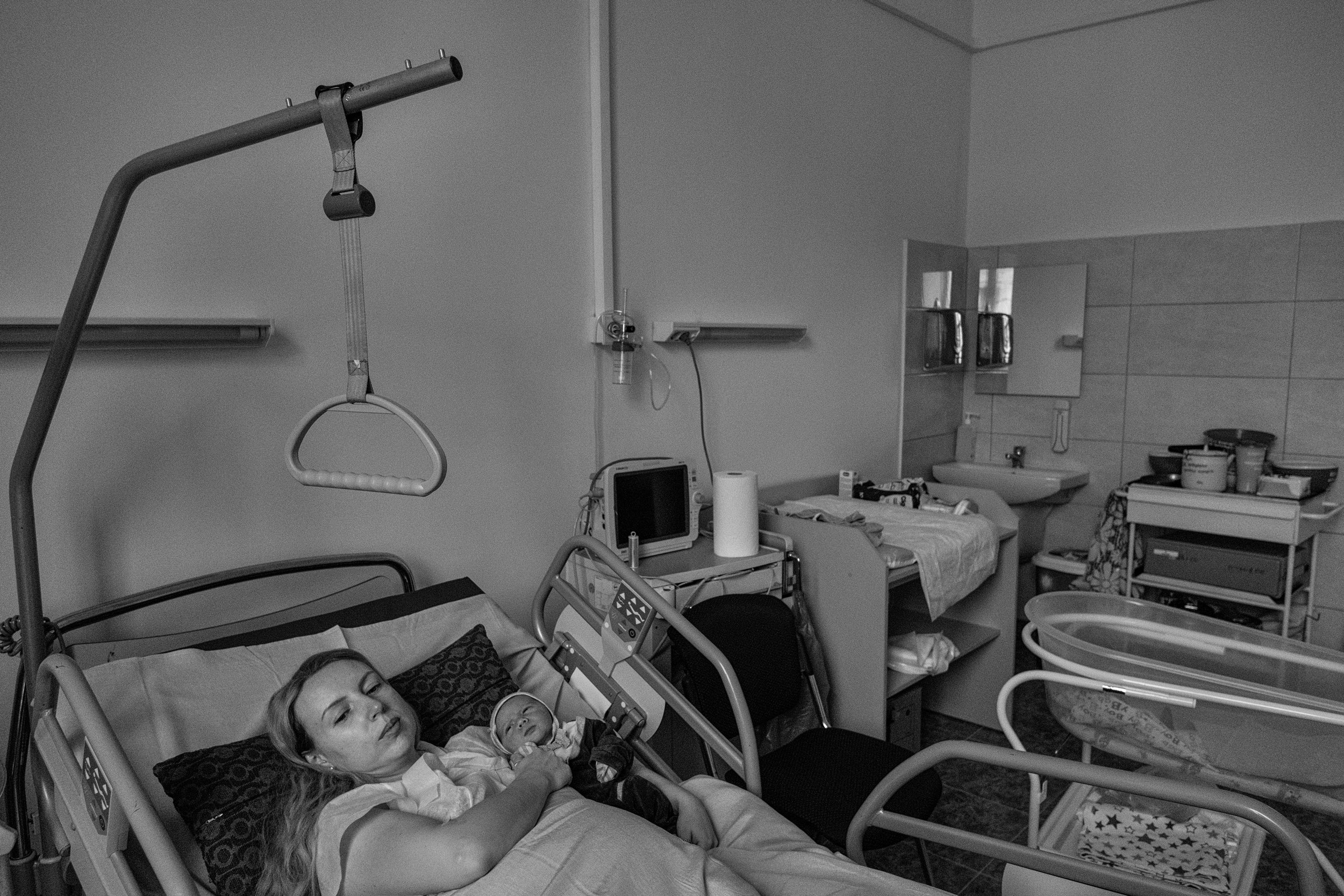 Yuliya gave birth on April 7 after fleeing Kyiv. SETH HERALD FOR HUFFPOST