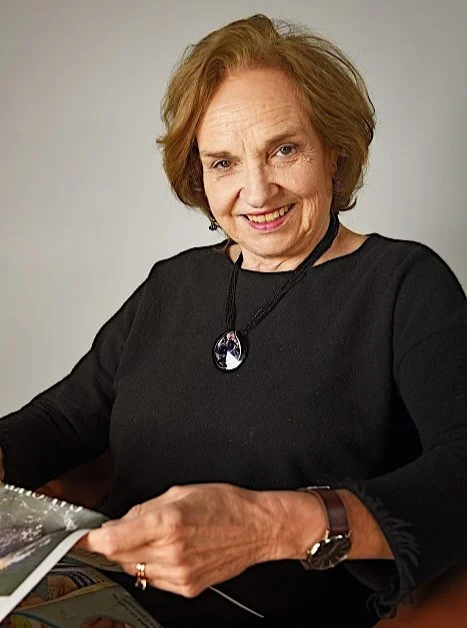 Joanna Biggar, author of The French House Trilogy