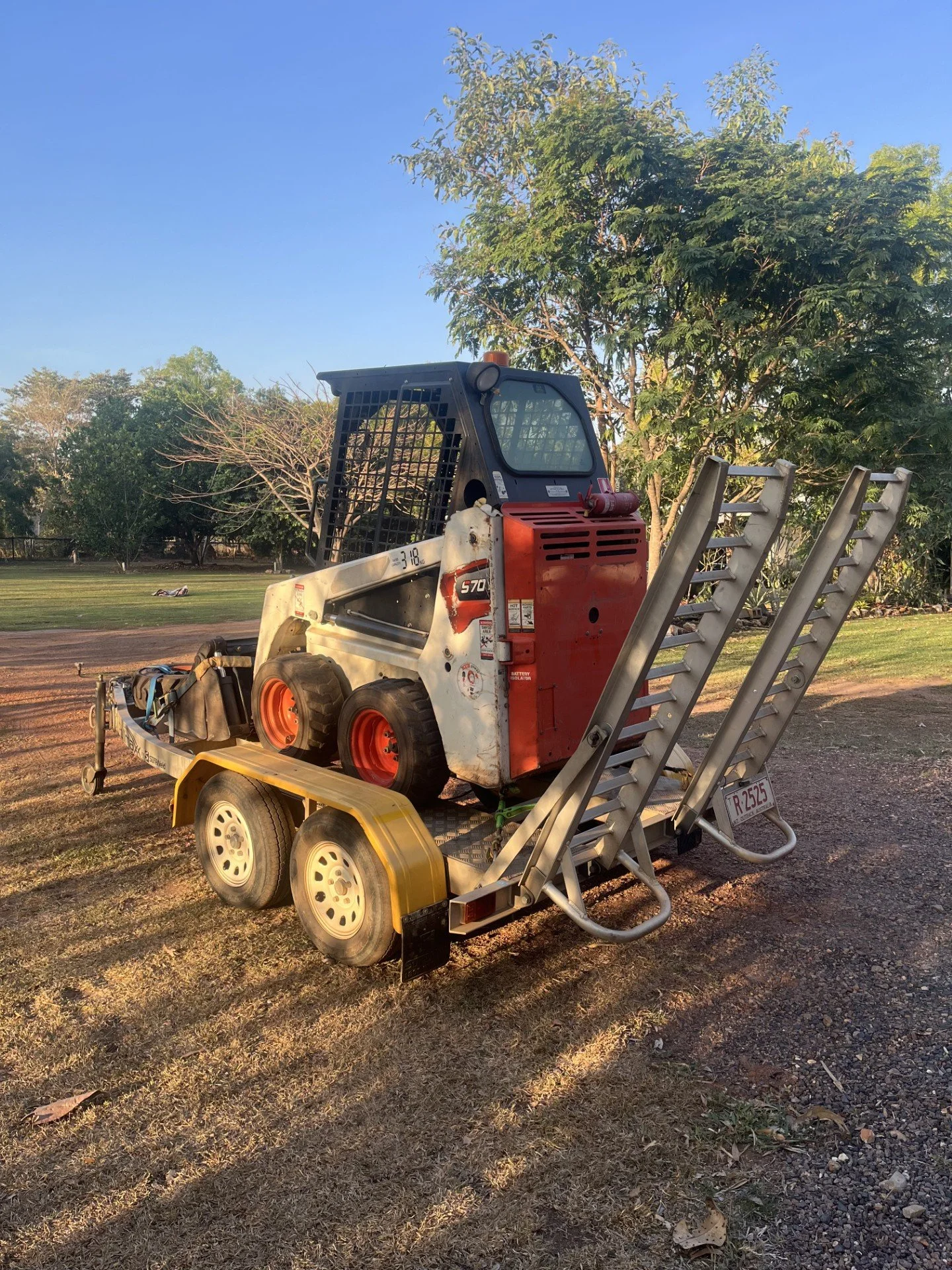 mini bobcat hire darwin