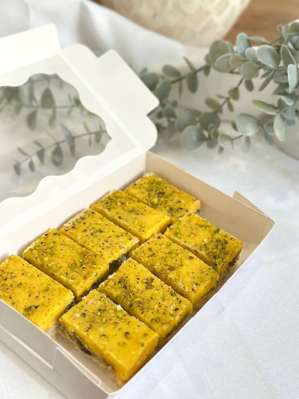 Saffron Nuts Slices
