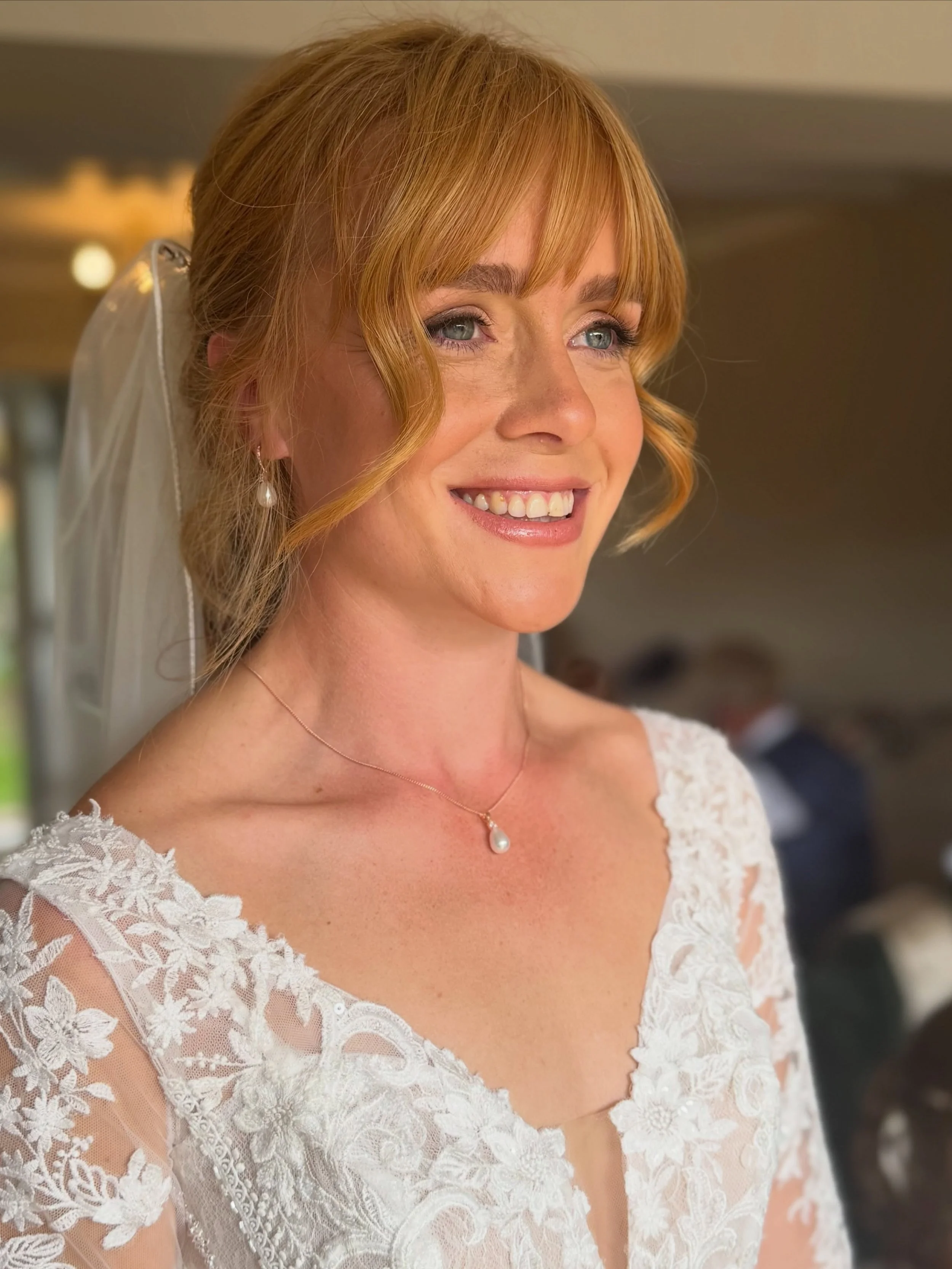 Yesterday&rsquo;s bride 🤍✨

Soft, radiant bridal makeup that incorporates a matte, long lasting base and a beautiful (and very fun) morning getting ready for the big day.

Thank you for trusting me with your makeup Mickey, you looked beautiful 🤍