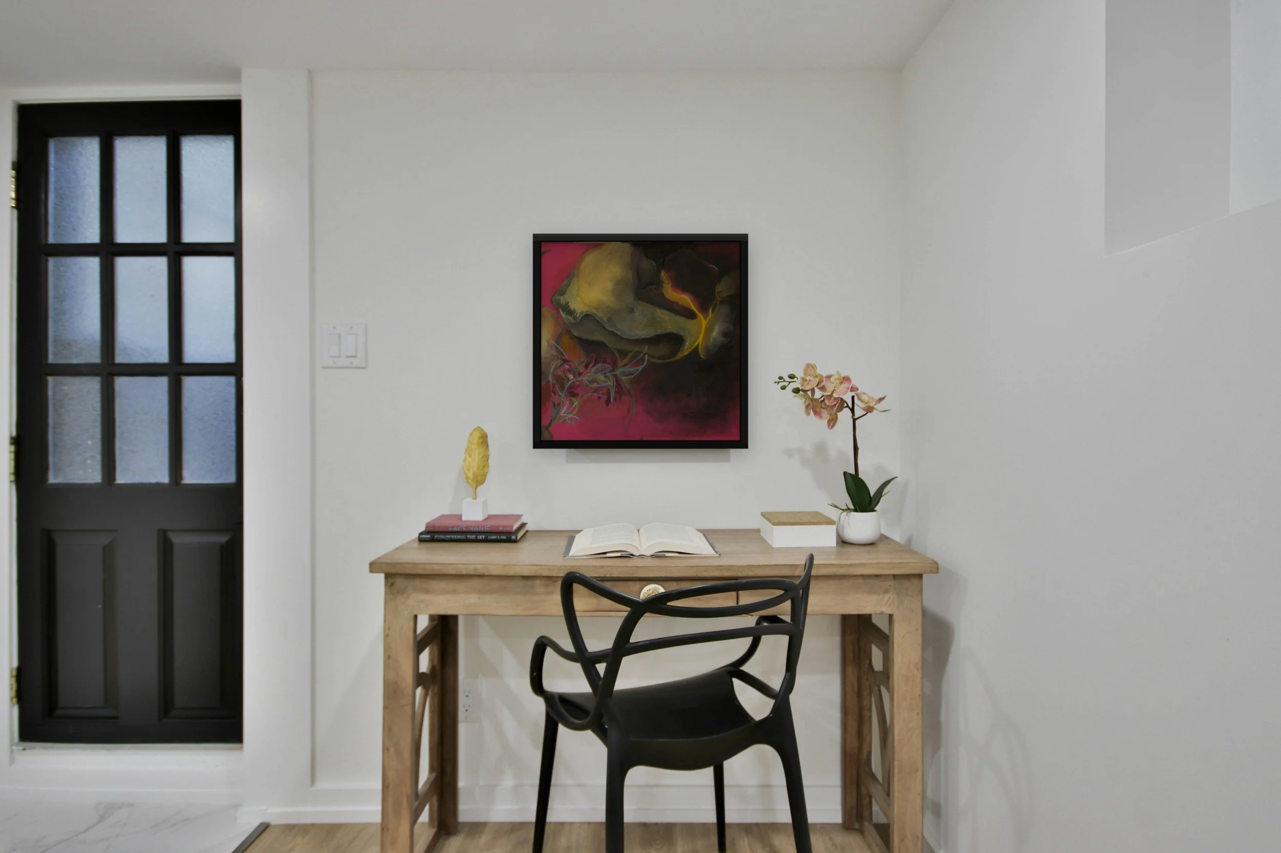 KamiMadArt_2026-001_Pink-Mango-with-Glow_MOCKUP_desk.jpg