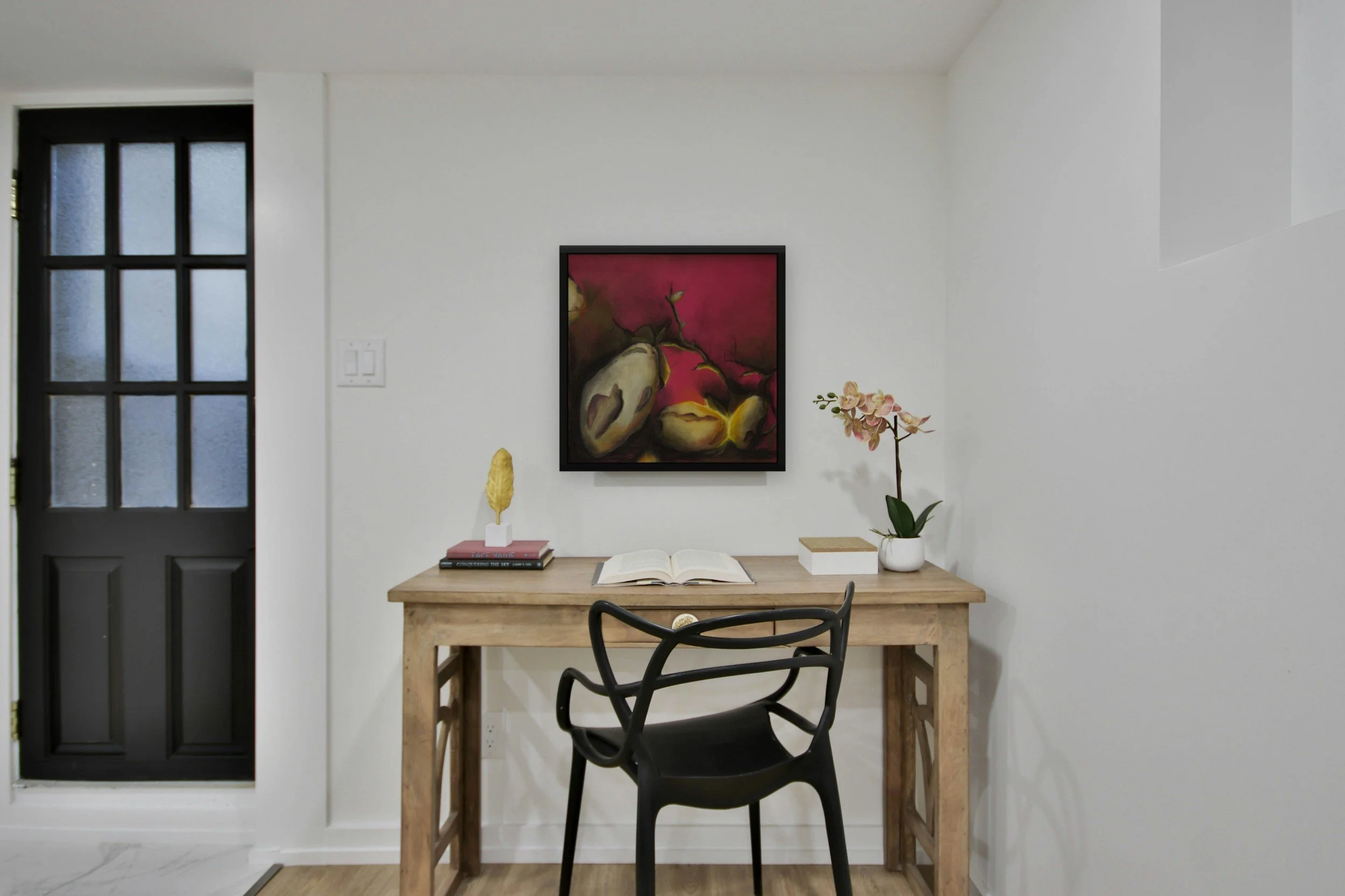 KamiMadArt_2026-002_Pink-3-Mangos-with-Glow_MOCKUP_desk.jpg