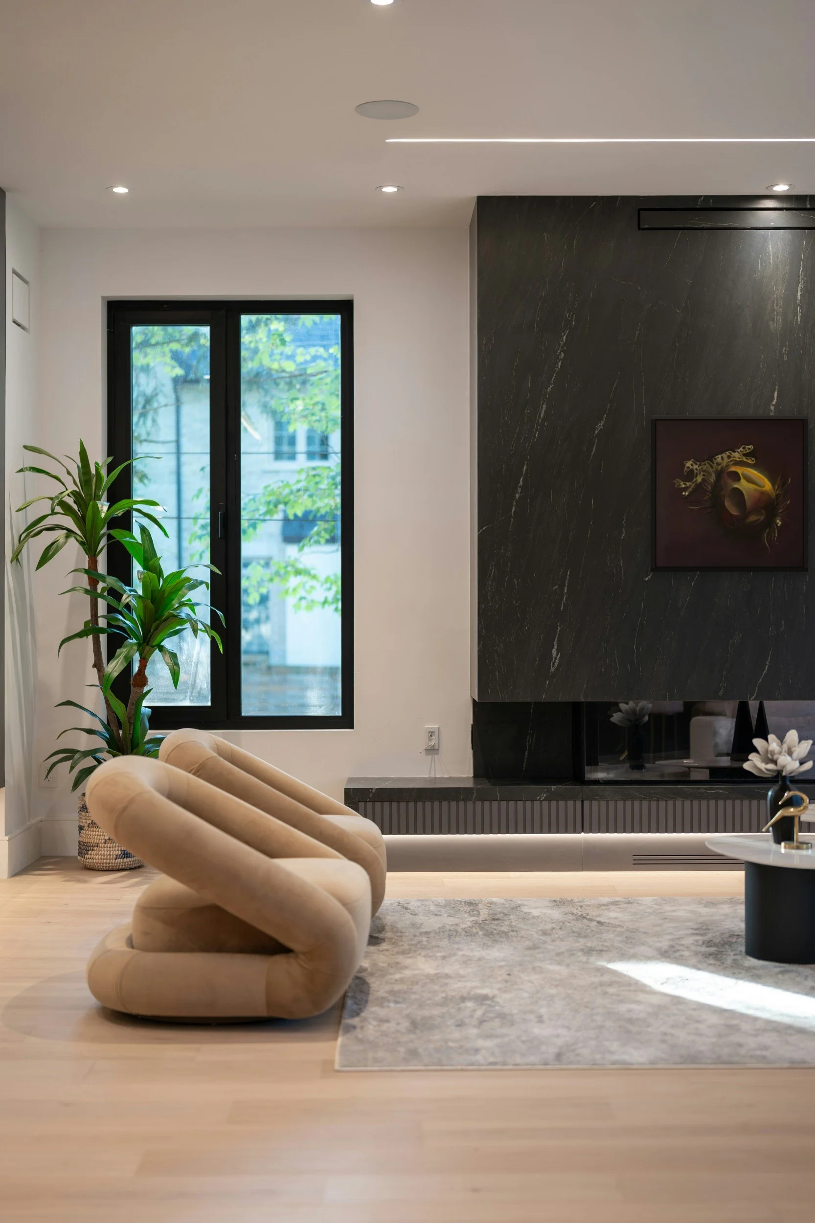 KamiMadArt_2026-003_Aubergine-Globe-with-Panther-and-Bush-with-Glow_MOCKUP_black-marble-fireplace.jpg