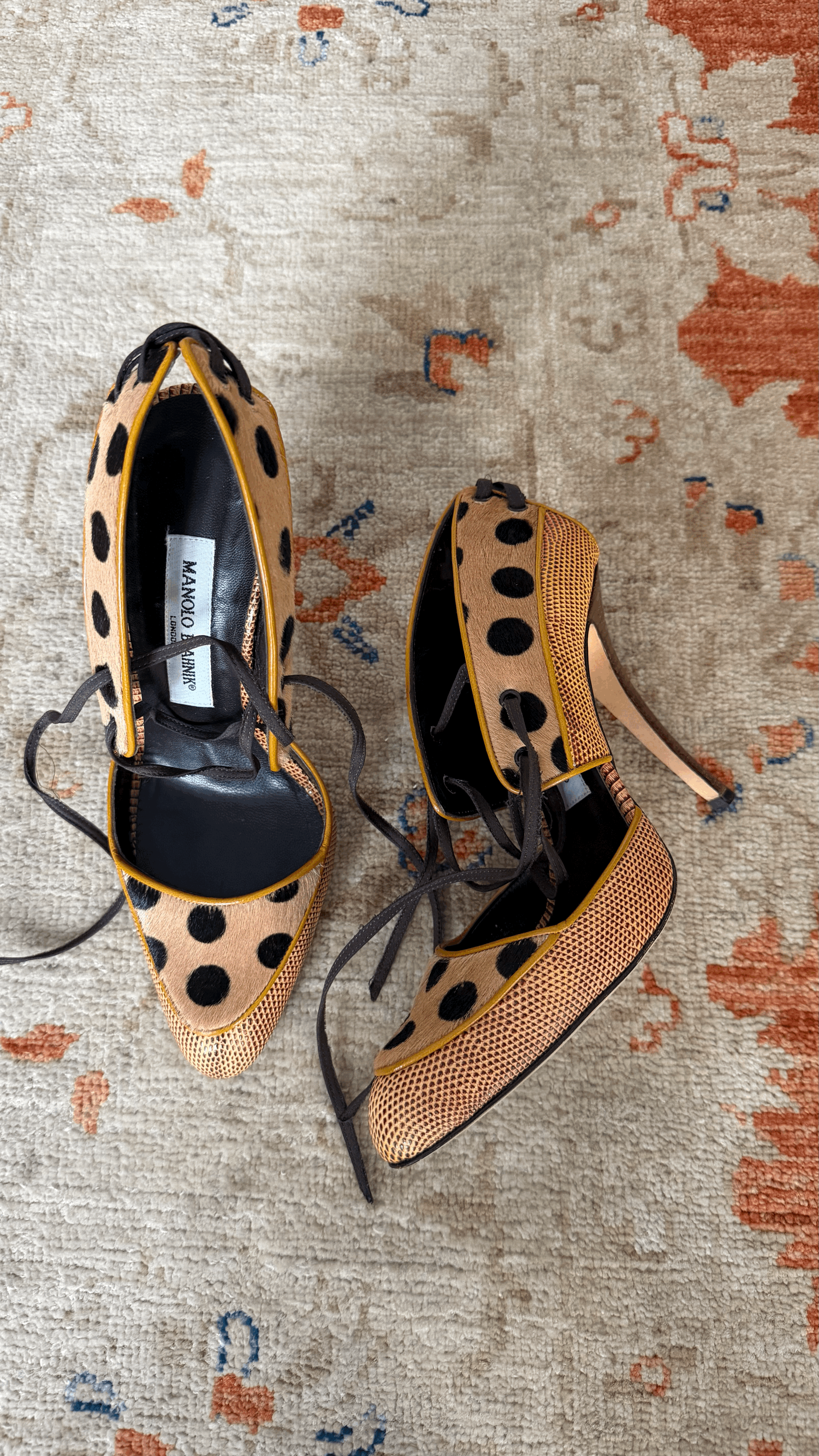 Manolo Blahnik, 38