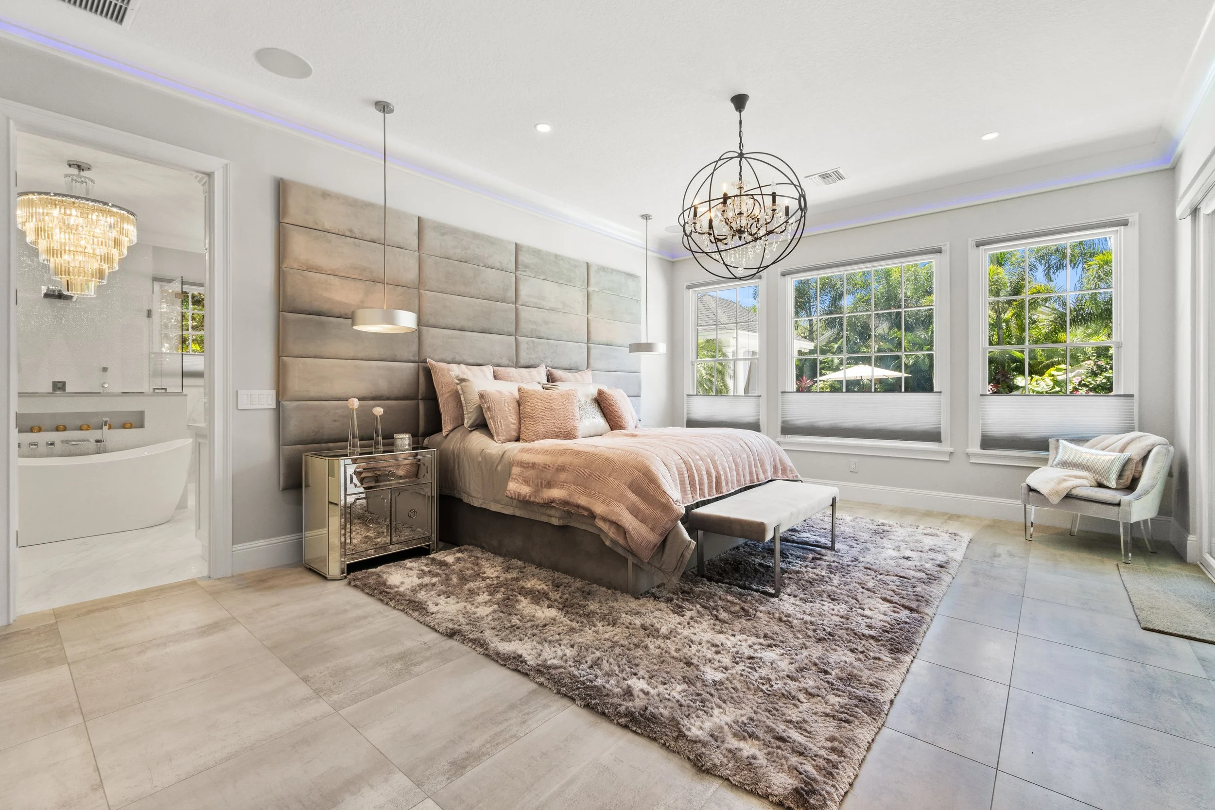Bright HDR interior photograph of a living room