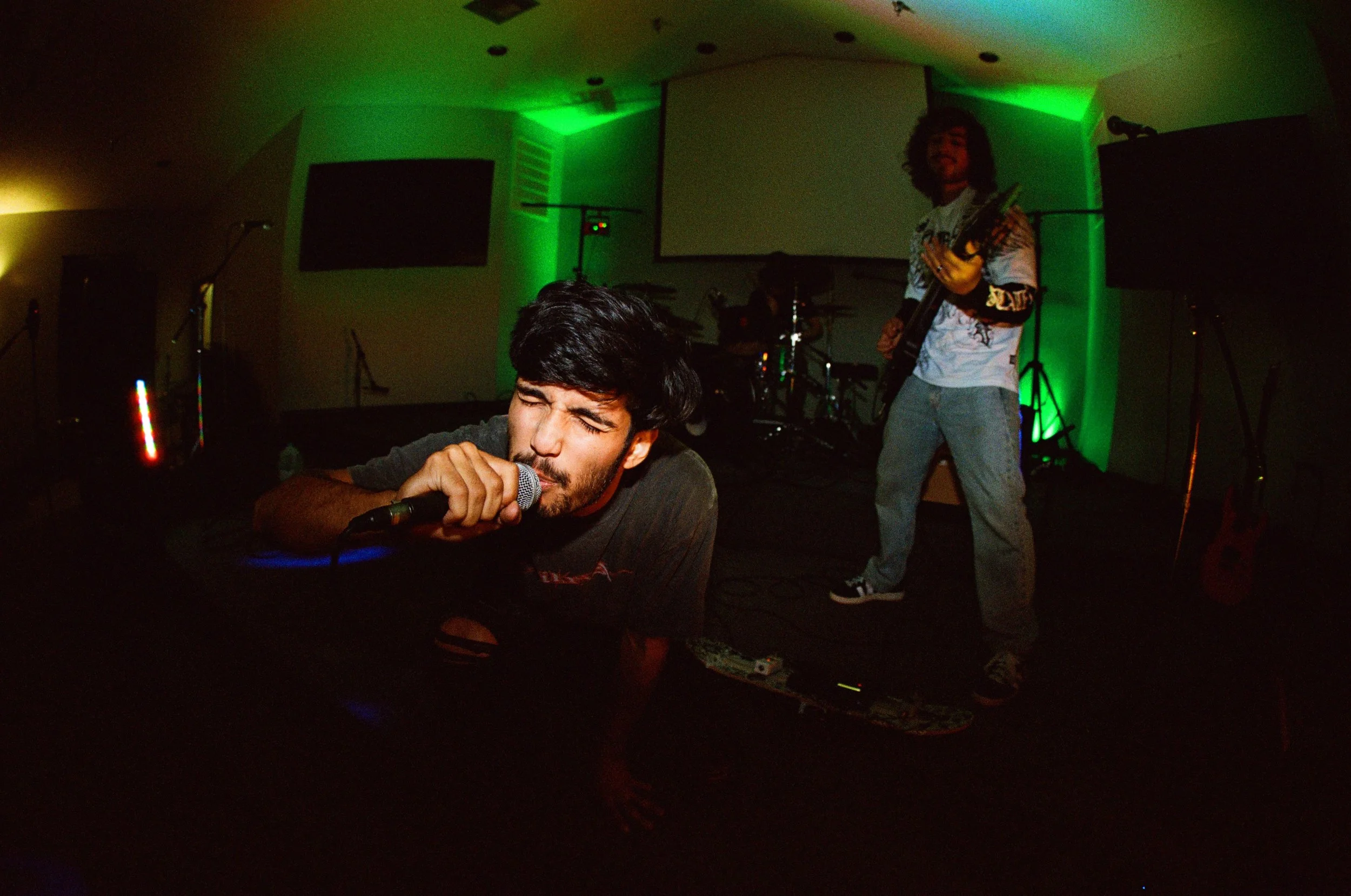 SHOWS