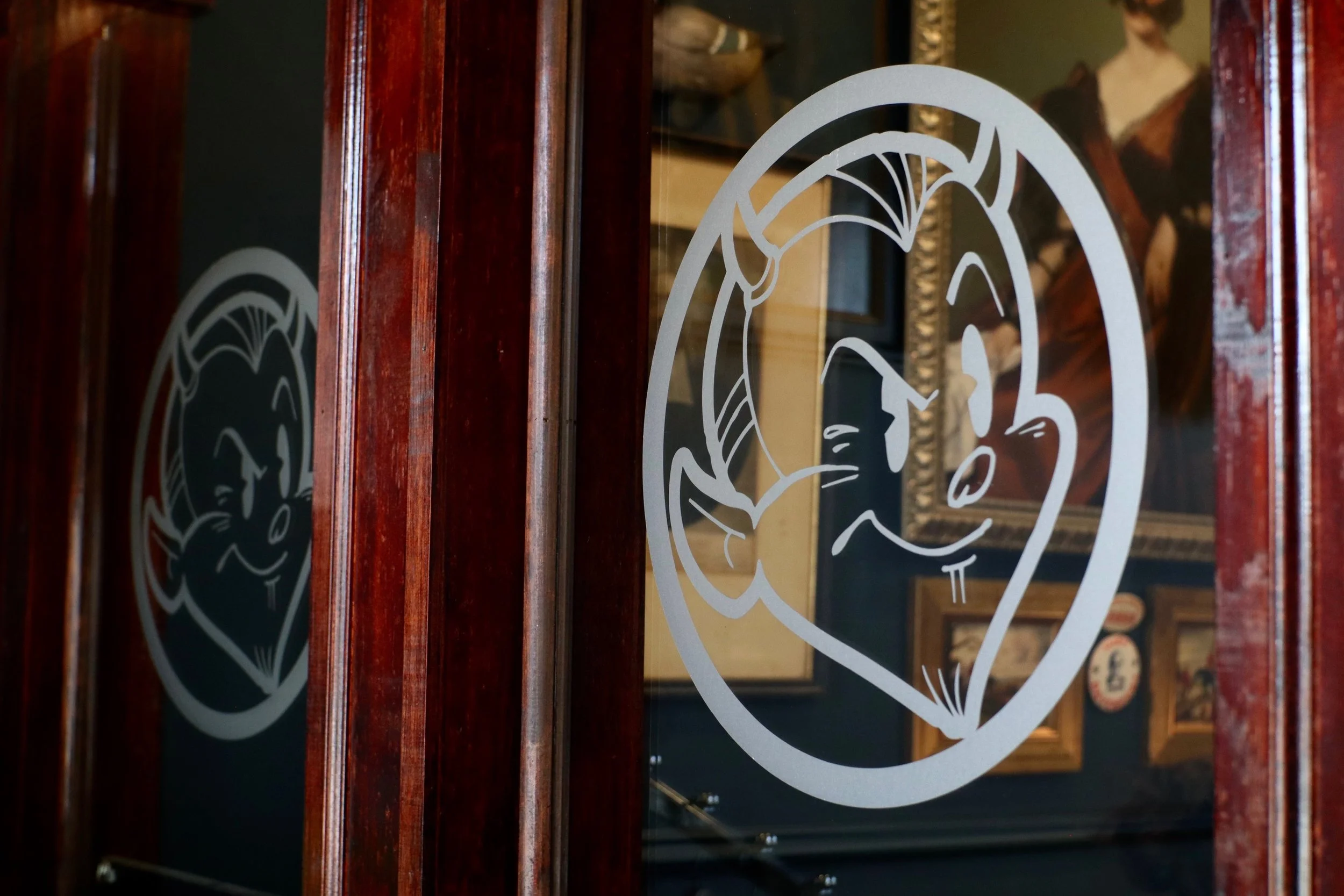 handsome-devil-tattoo-shop-interior-decor-saddle-brook-nj-6.jpeg