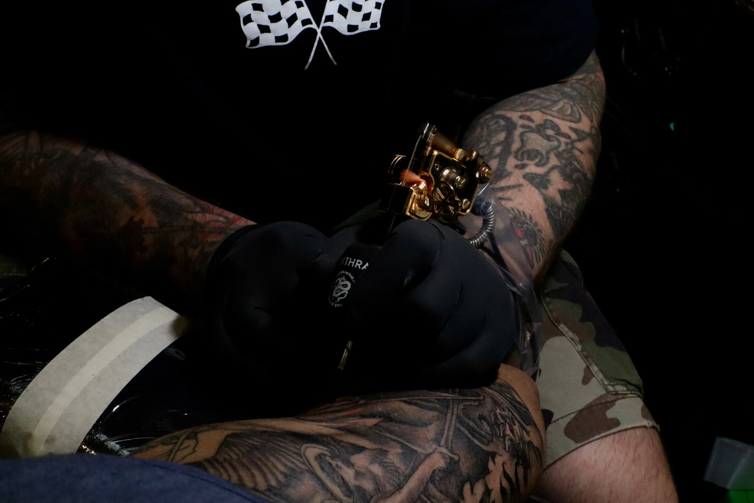 handsome-devil-tattoo-shop-interior-decor-saddle-brook-nj-8.jpeg