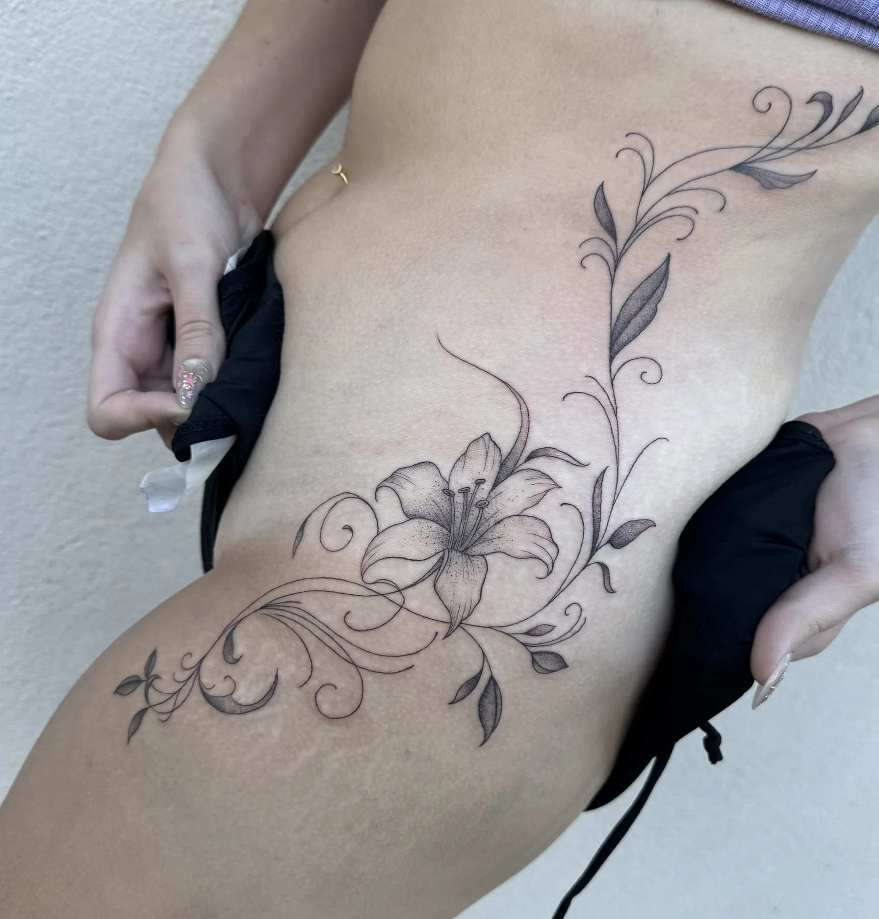 madison‑davenport‑fine-line‑floral-ornamental‑tattoo-handsome-devil-saddle-brook-bergen-county-nj.jpeg