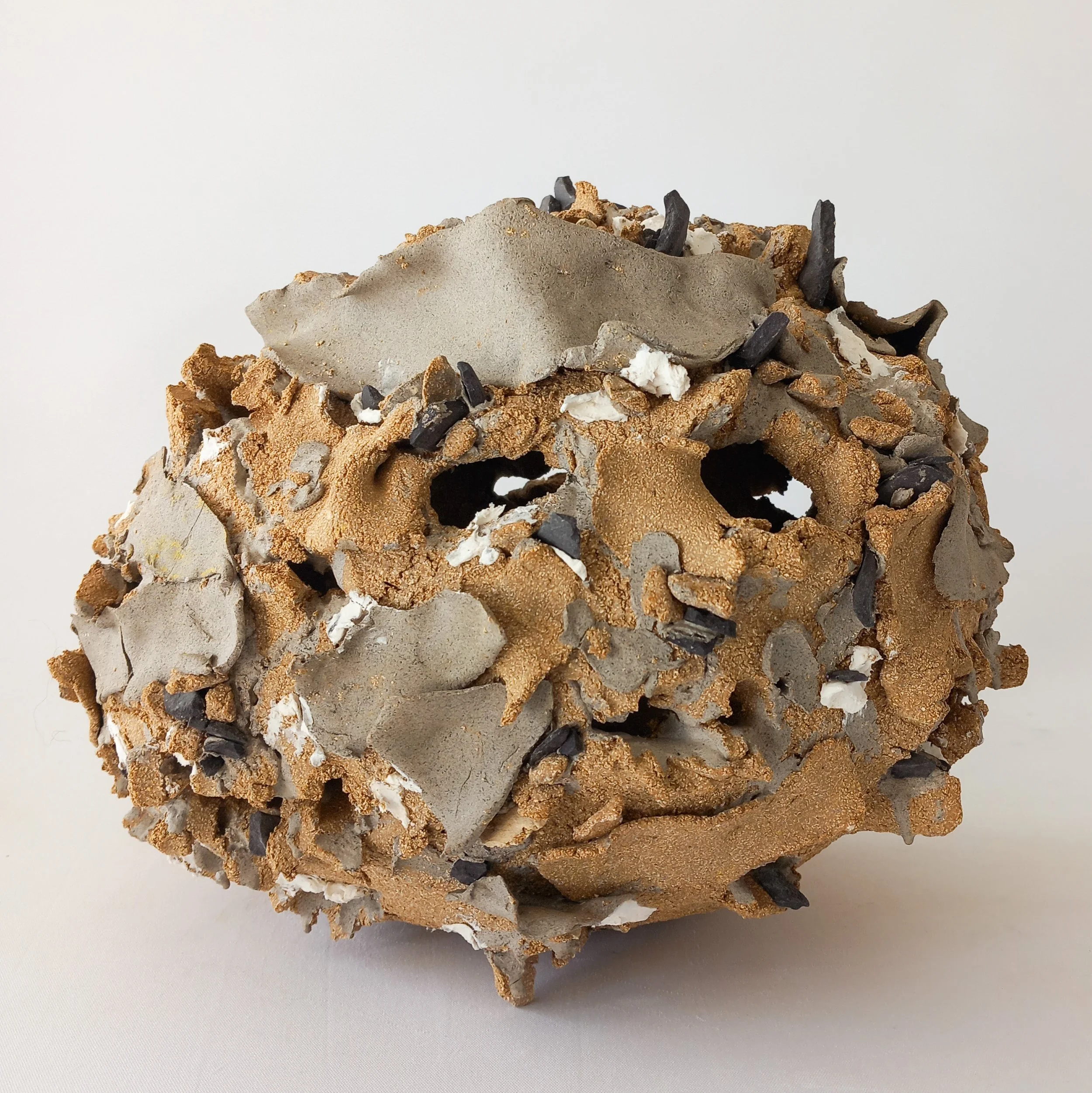 BROKEN, 2026, mixed stoneware and porcelain clays, 28 x 20 x 20 cm