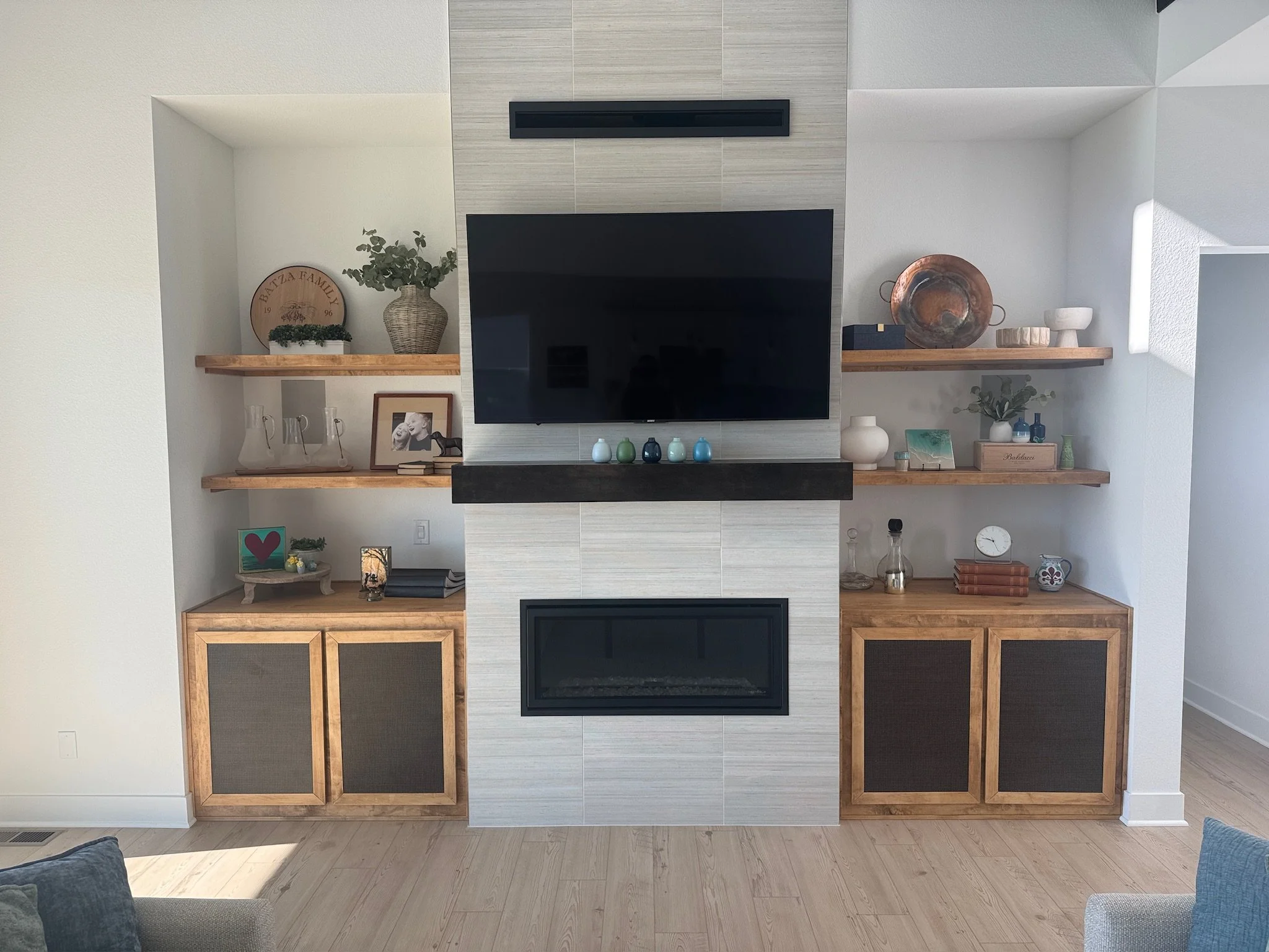 Living Room Built Ins