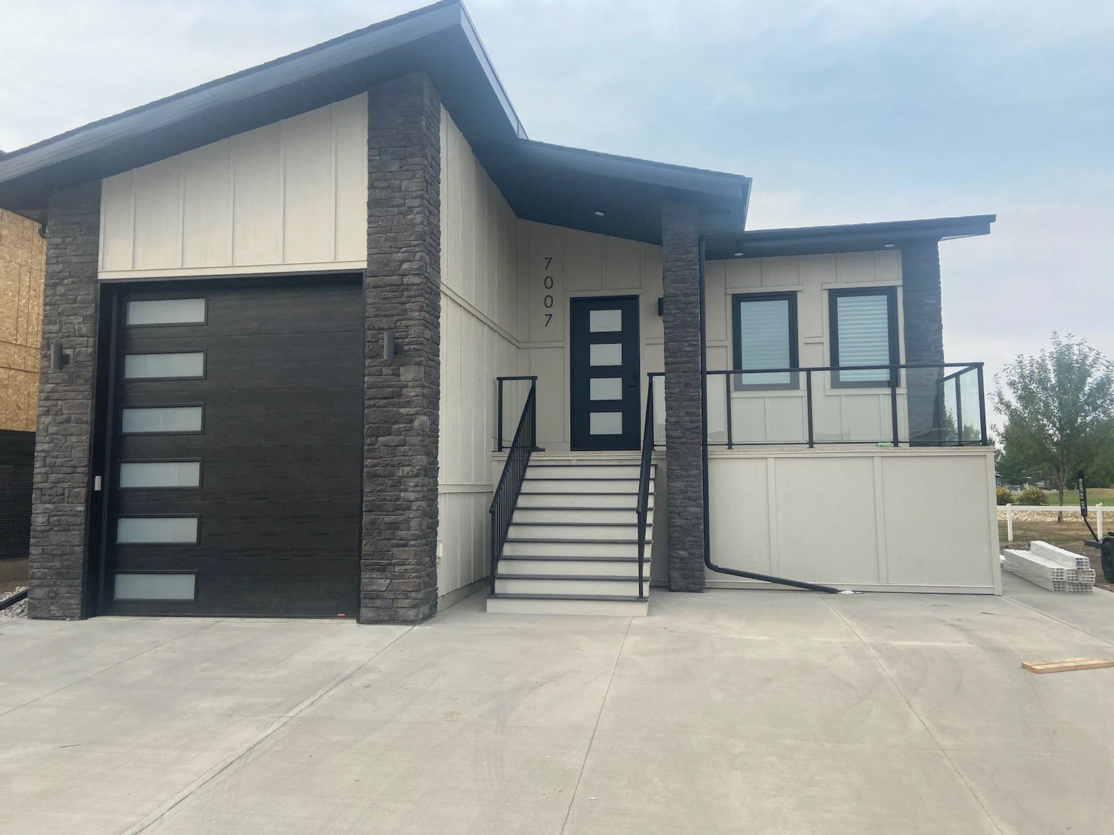 Cottage A Front.jpg