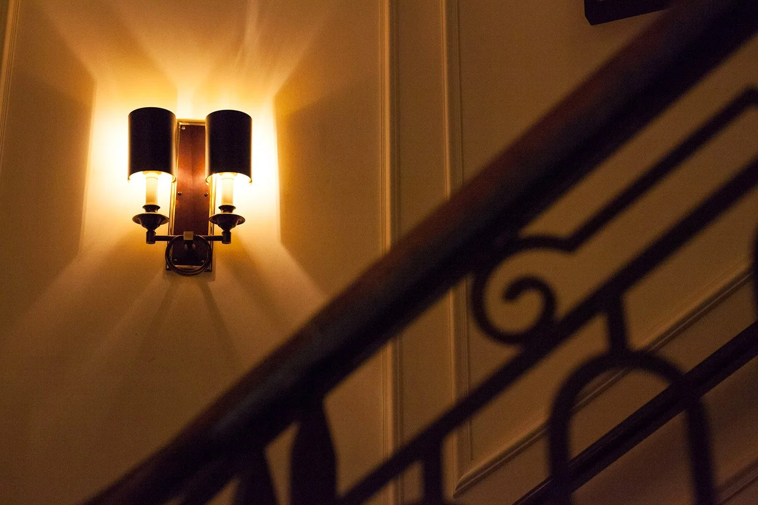 gabi-torres-sumosan-london-staircase-light-325.jpg