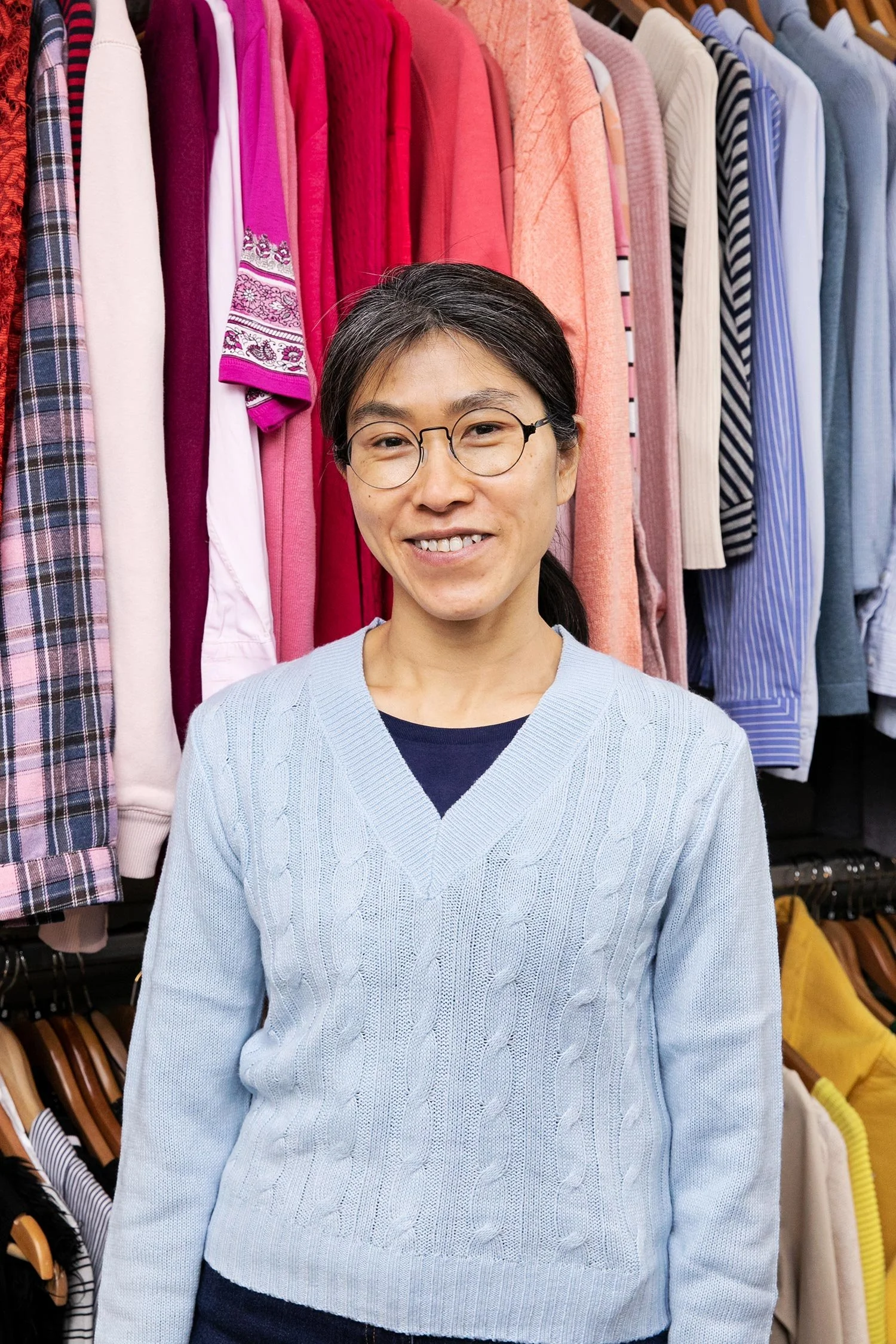 gabi-torres-oxfam-shop-volunteer-portrait-2657.jpg