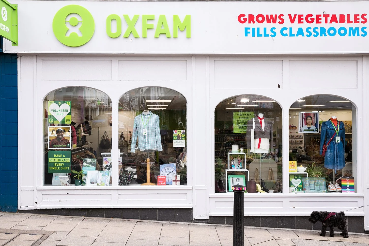 gabi-torres-oxfam-volunteer-campaign-storefront-1398.jpg