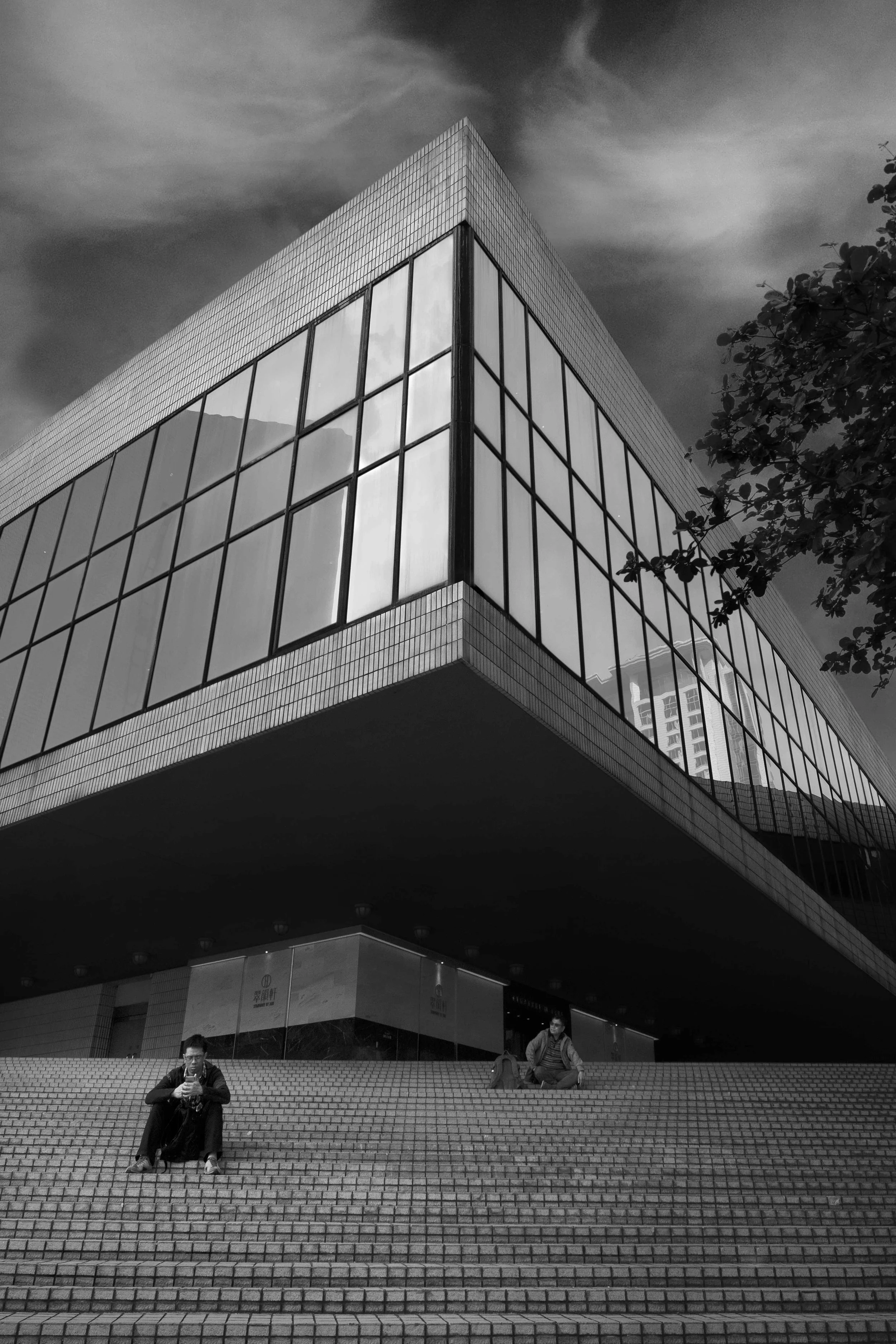 Space-museum-b&w-.jpg