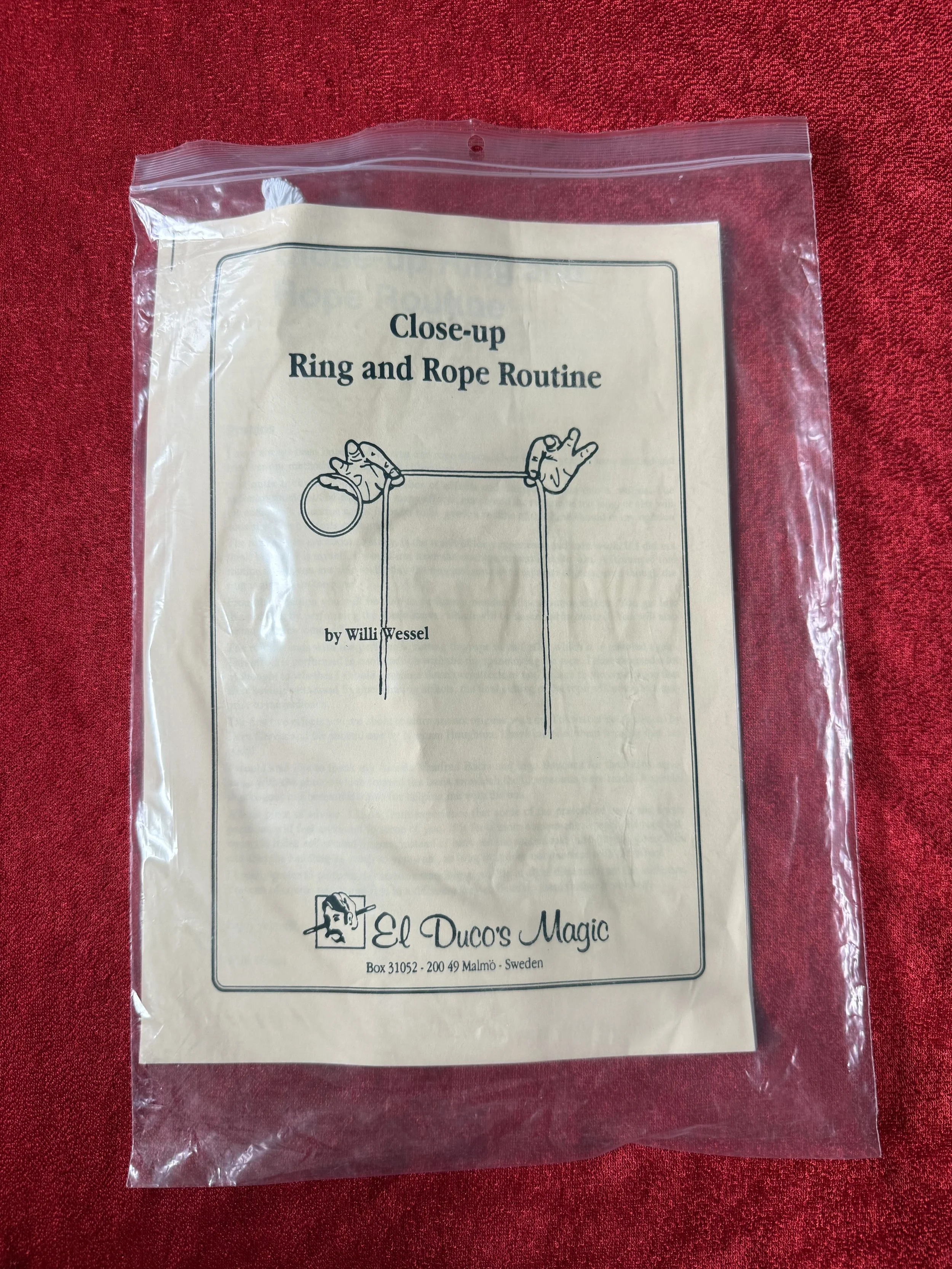 Close Up Ring and Rope Routine by El Duco