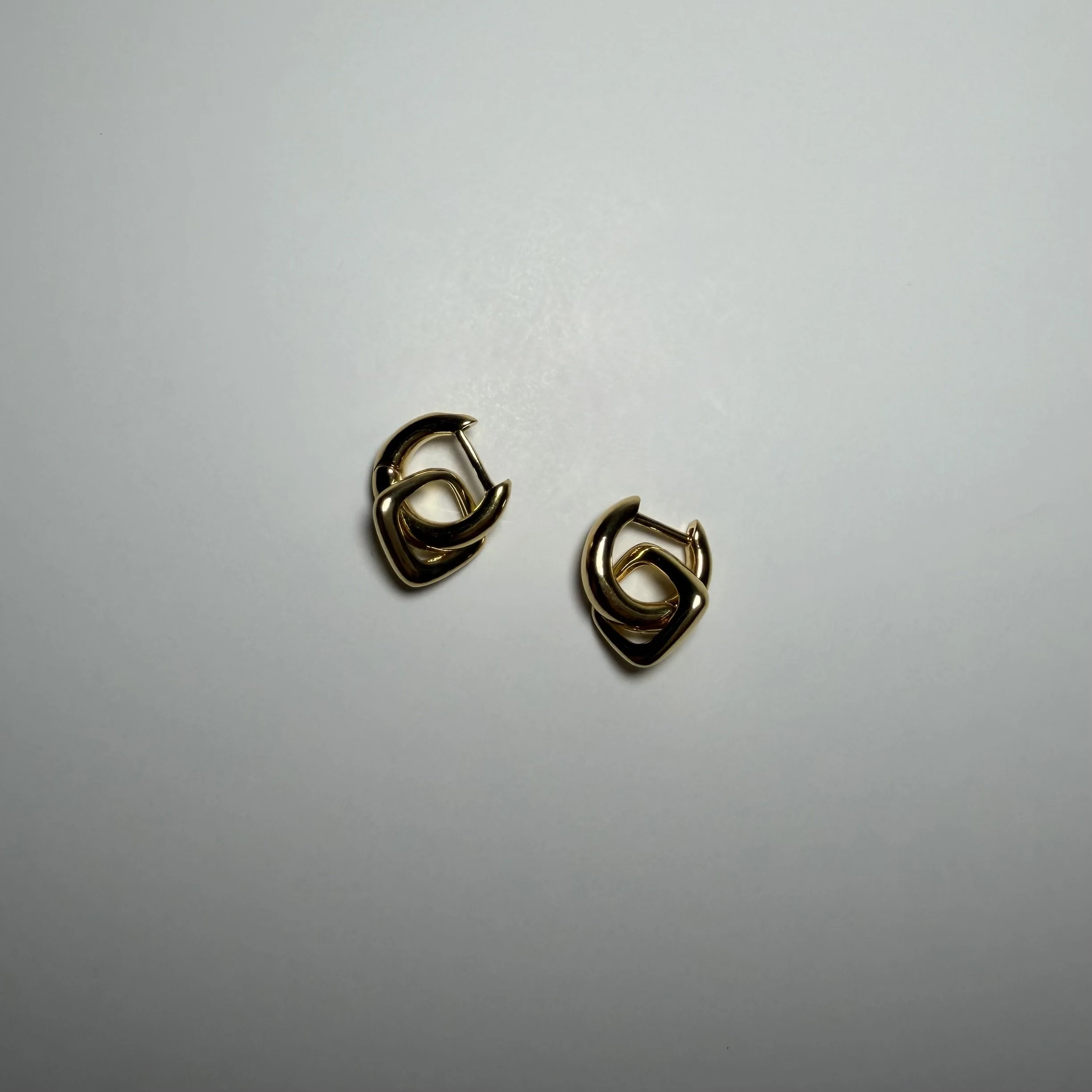 Squared earring Golden Hoop
