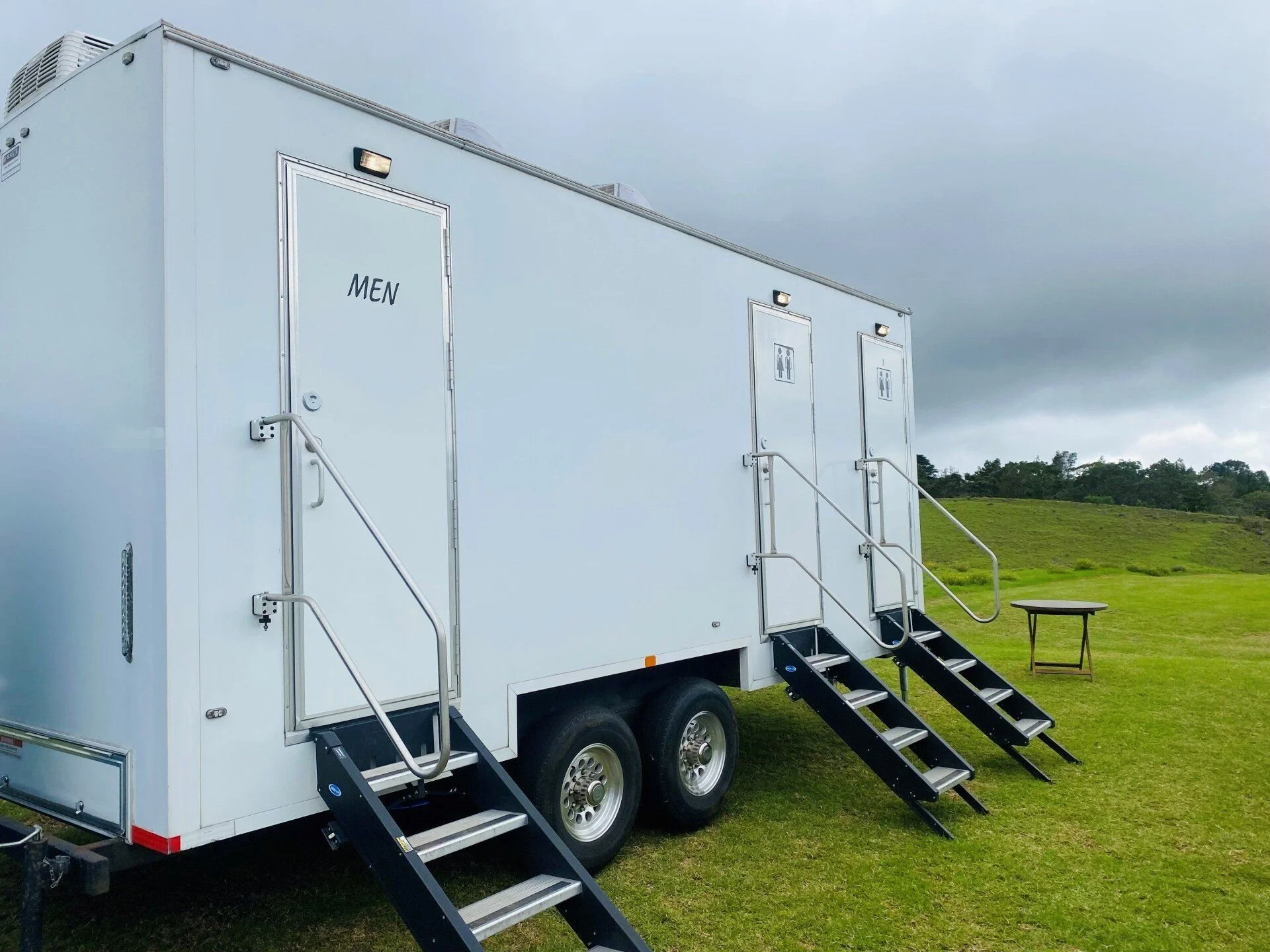 Exterior of the 19-foot VIP event restroom trailer