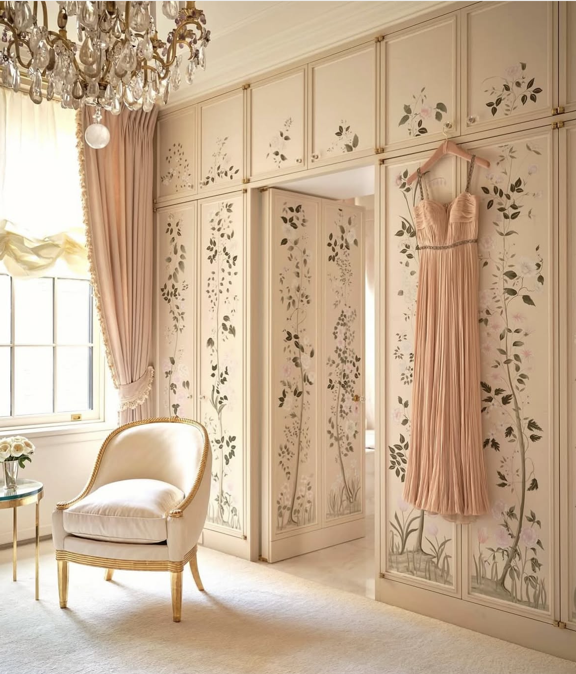 Hand painted silk wall covering