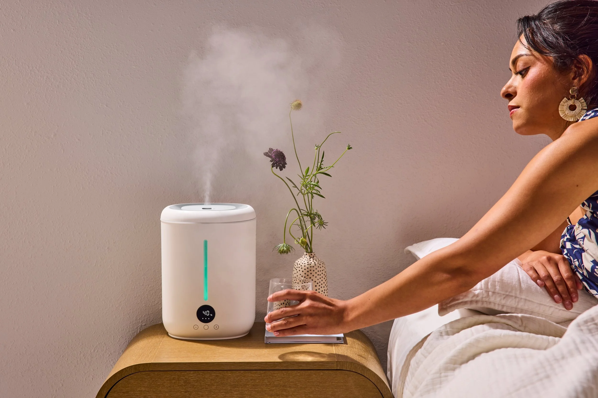Mo_Humidifier_Bedside_web.jpg