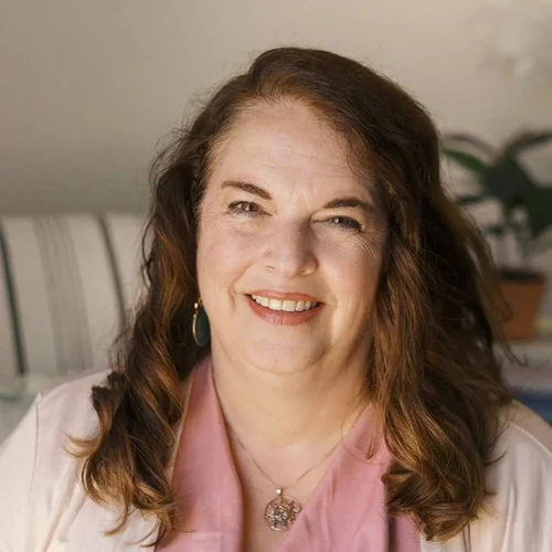 Tracie Lynch