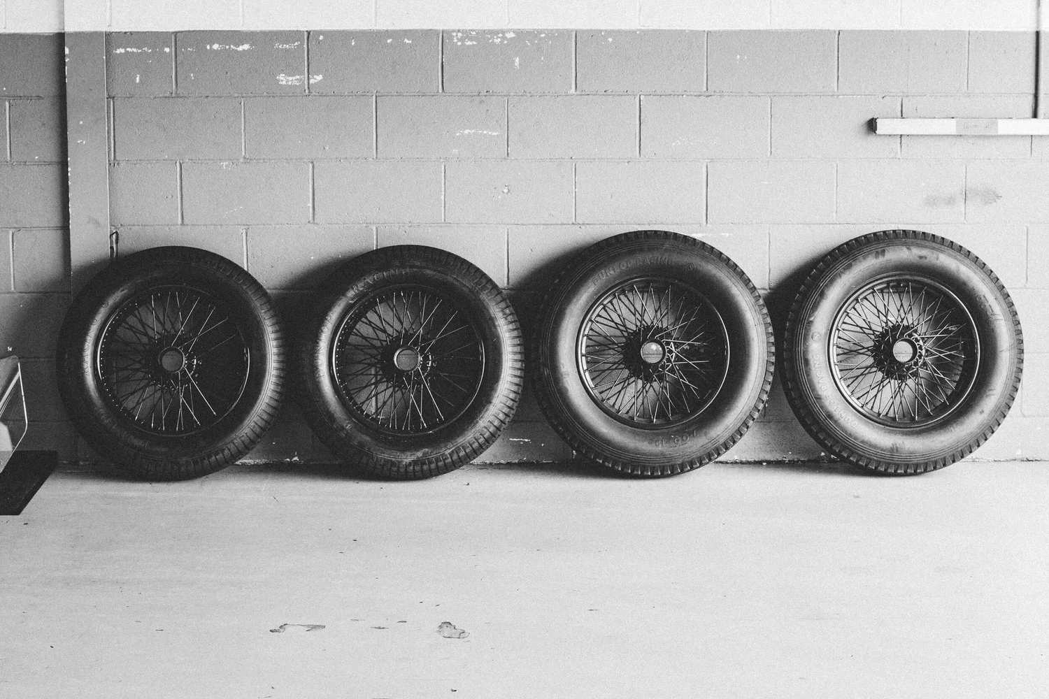 Tyres & Exhausts