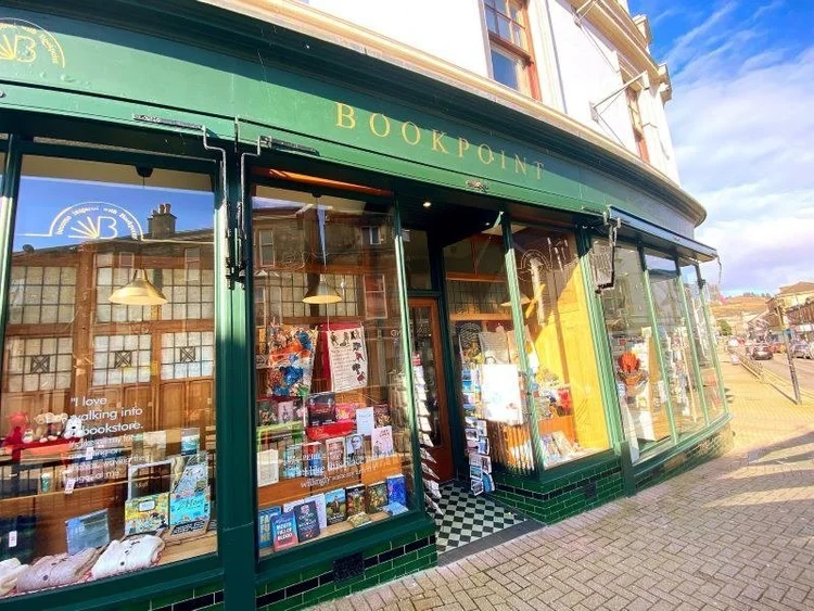 Bookpoint bookshop, Ferry Brae, Dunoon