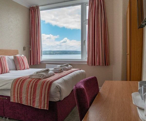 selborne-hotel-dunoon-1.jpg