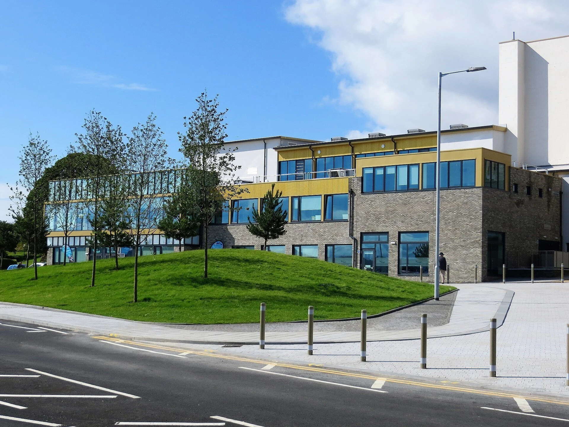queens-hall-dunoon-1.jpg