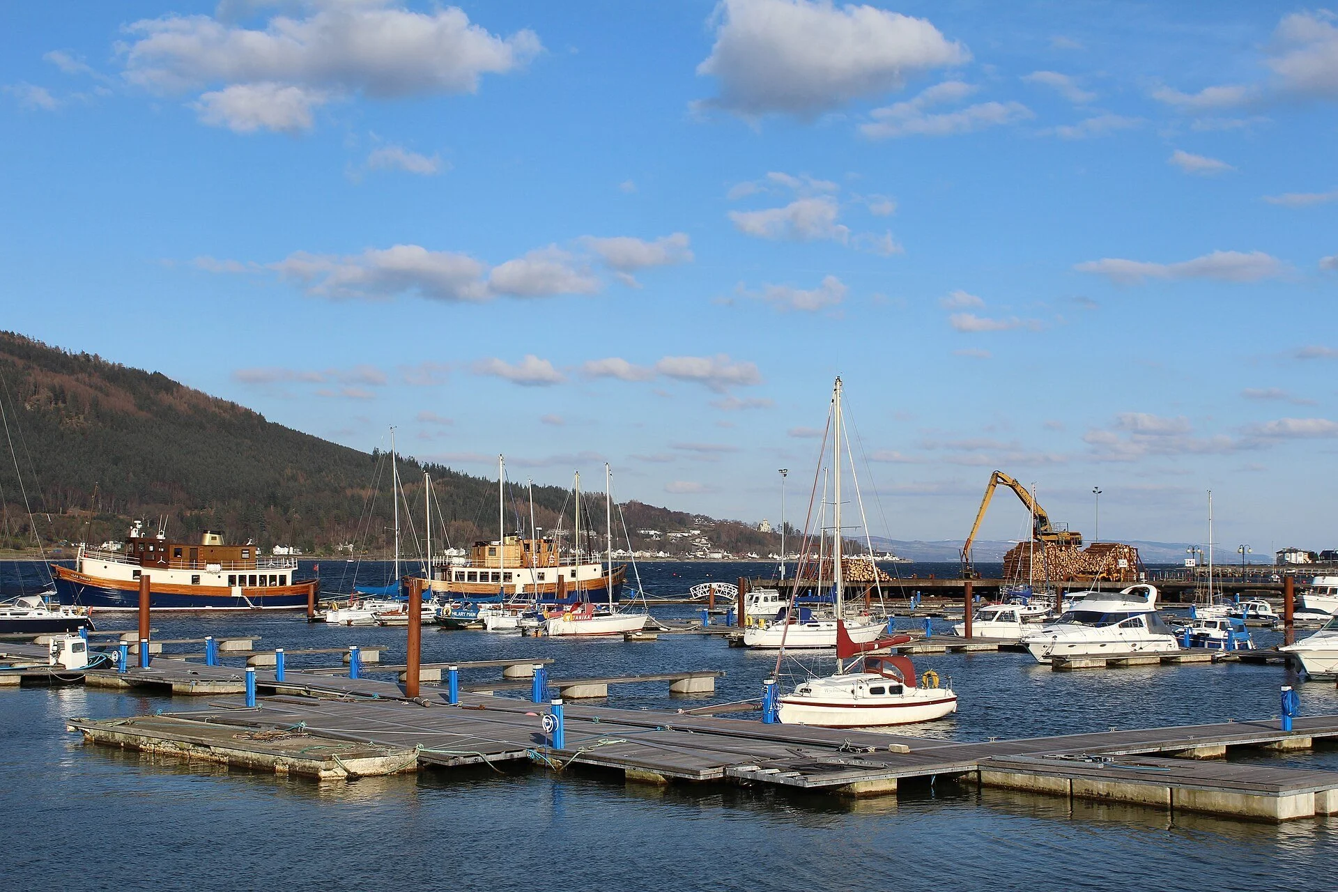 holy-loch-marina-1.jpg