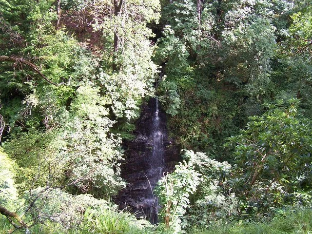 allt-robuic-waterfalls-glenbranter-1.jpg