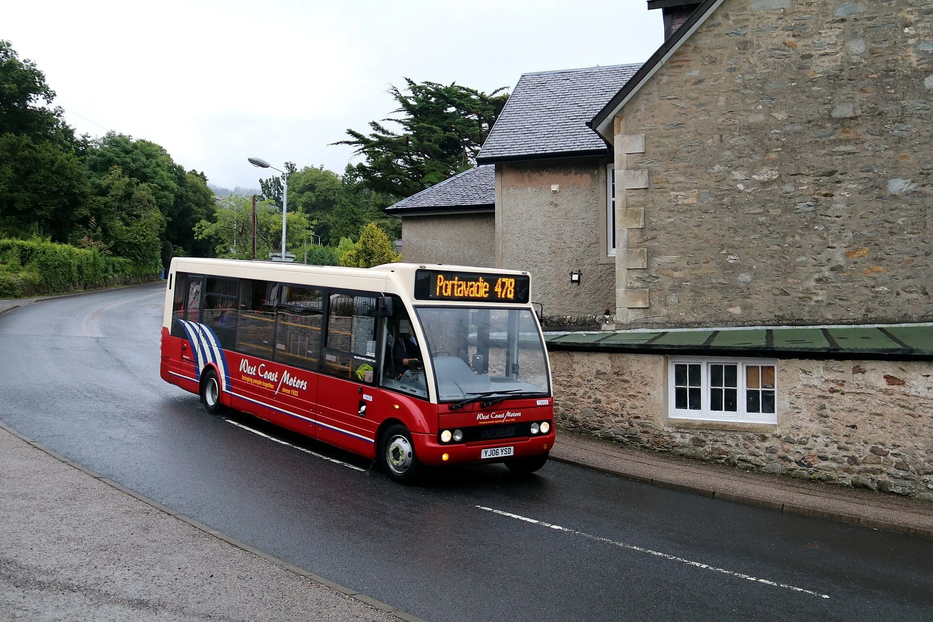 west-coast-motors-dunoon-cowal-2.jpg