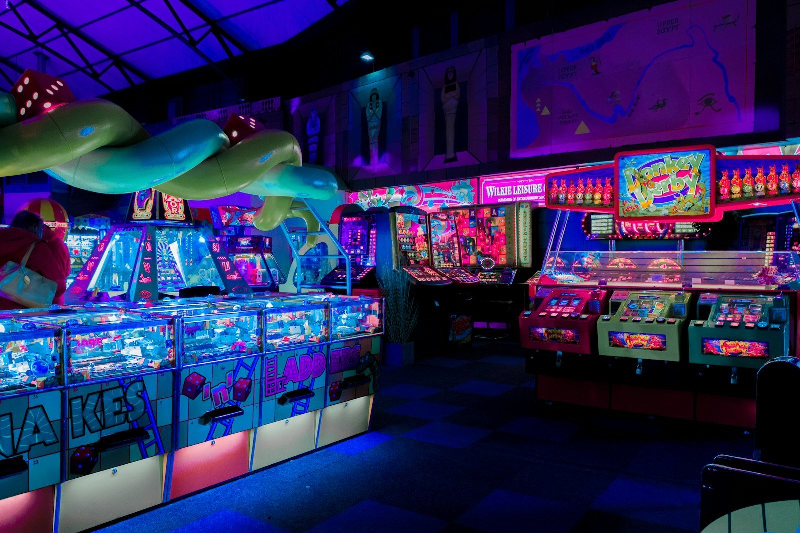 taylors-amusement-arcade-2.jpg