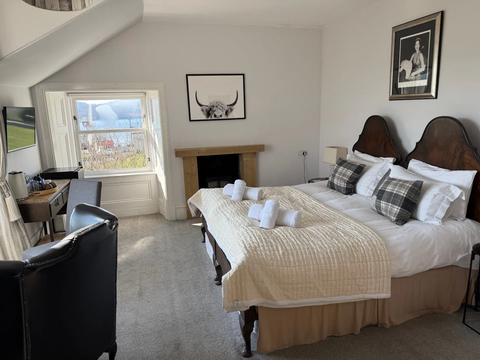 colintraive-hotel-bedroom.jpg