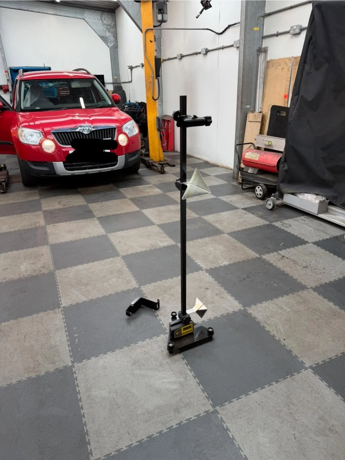 ferguslie-garage-1.jpg