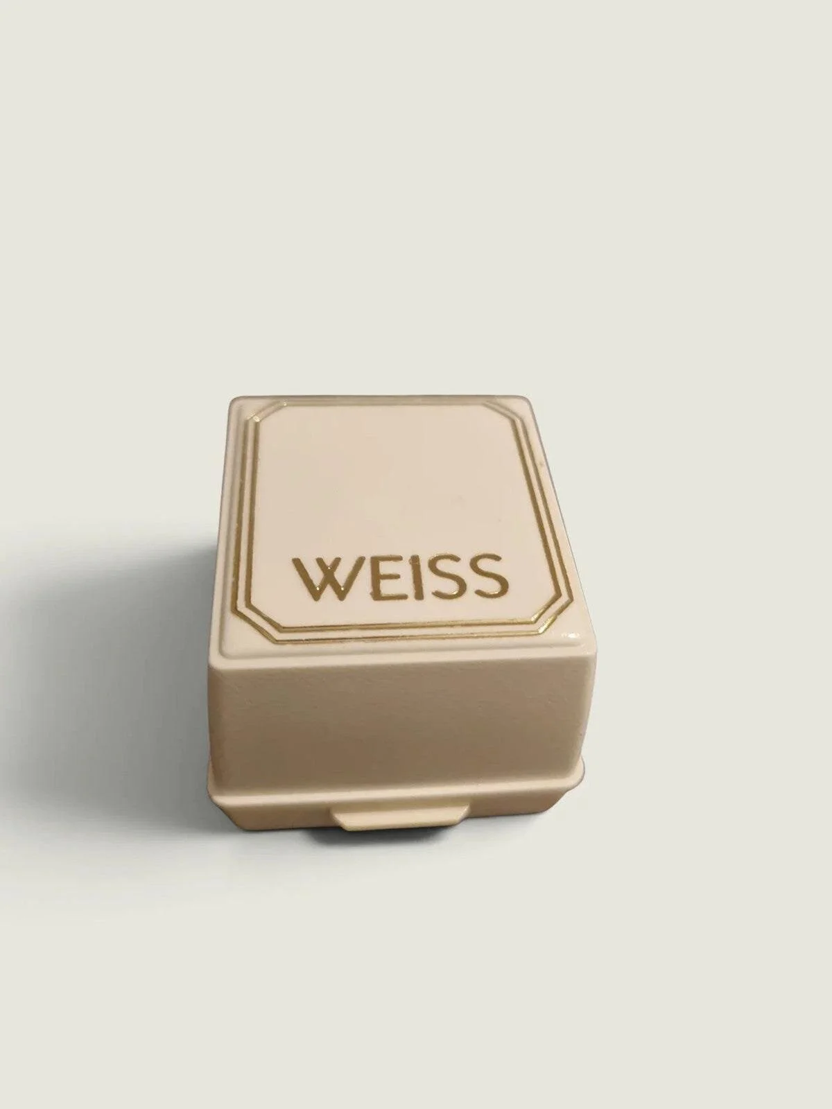 https://i.etsystatic.com/68183010/r/il/8854bc/8616560883/il_fullxfull.8616560883_hzbk.jpg