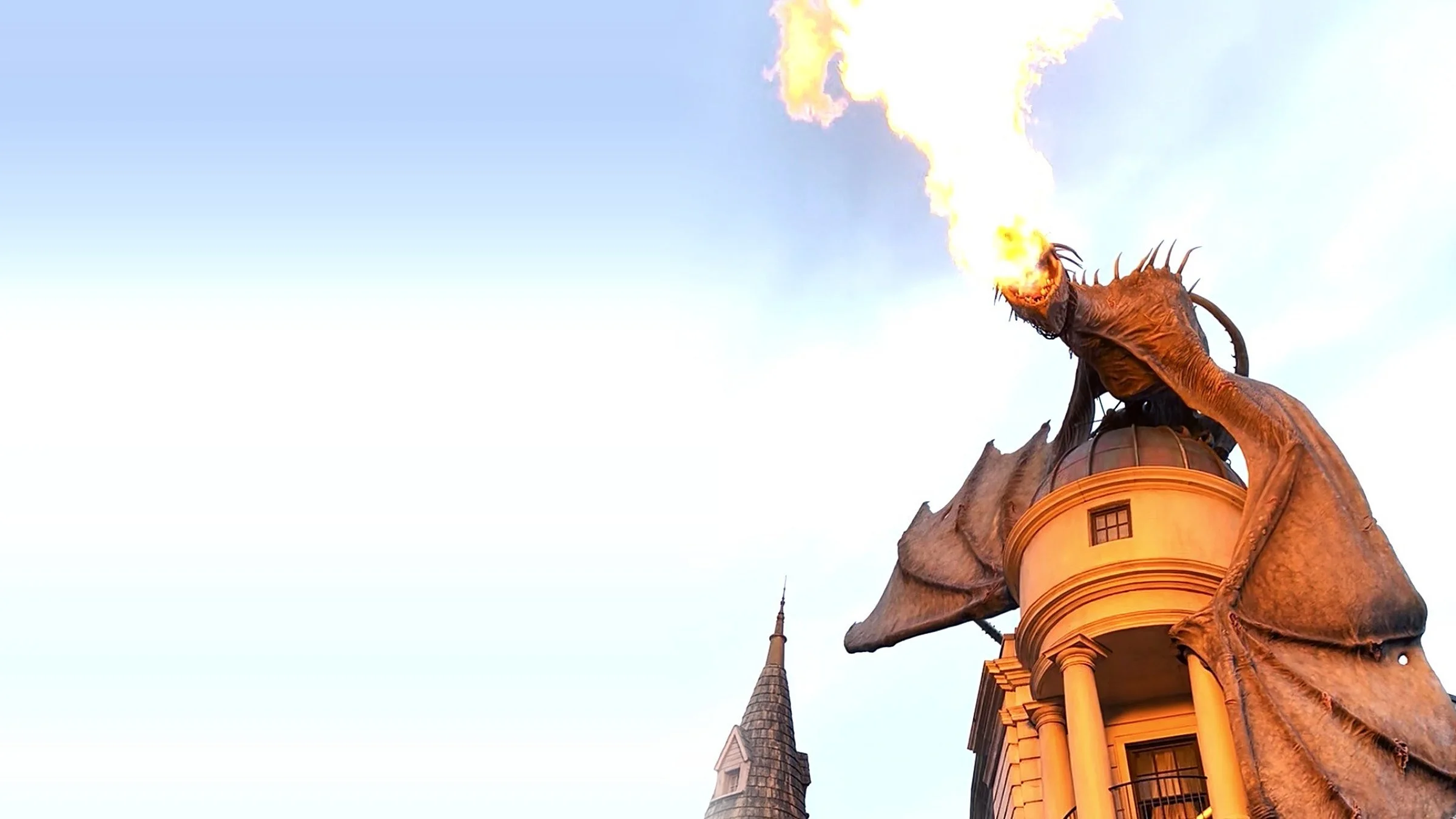 Fire-breathing dragon atop Gringotts Bank in Diagon Alley at Universal Orlando