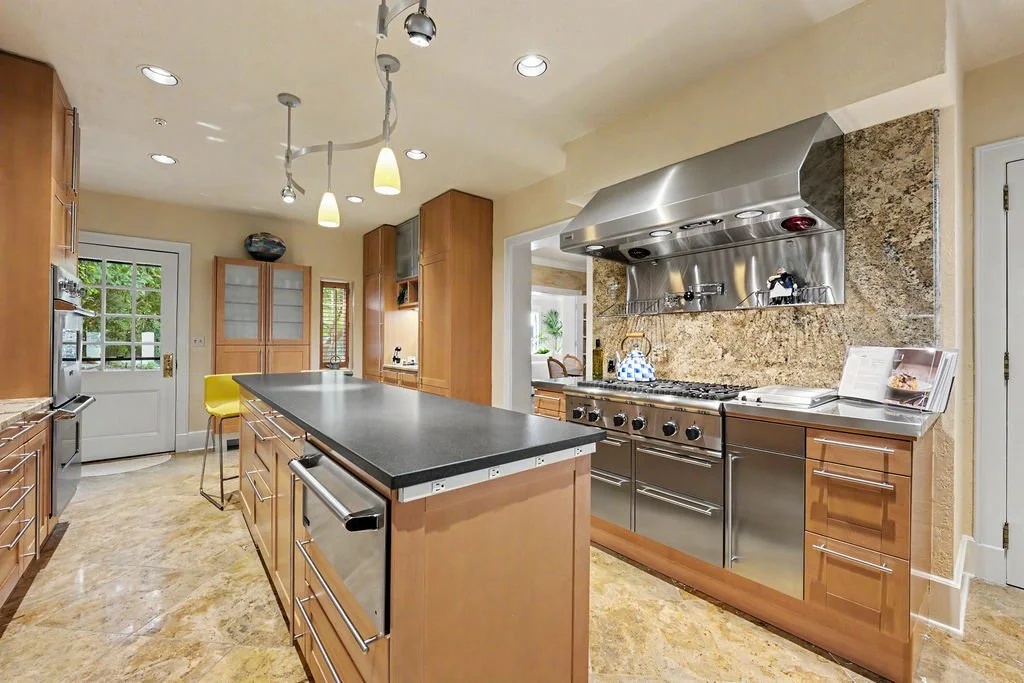 3554-Tuxedo-Park-Dr-Atlanta-139.jpg