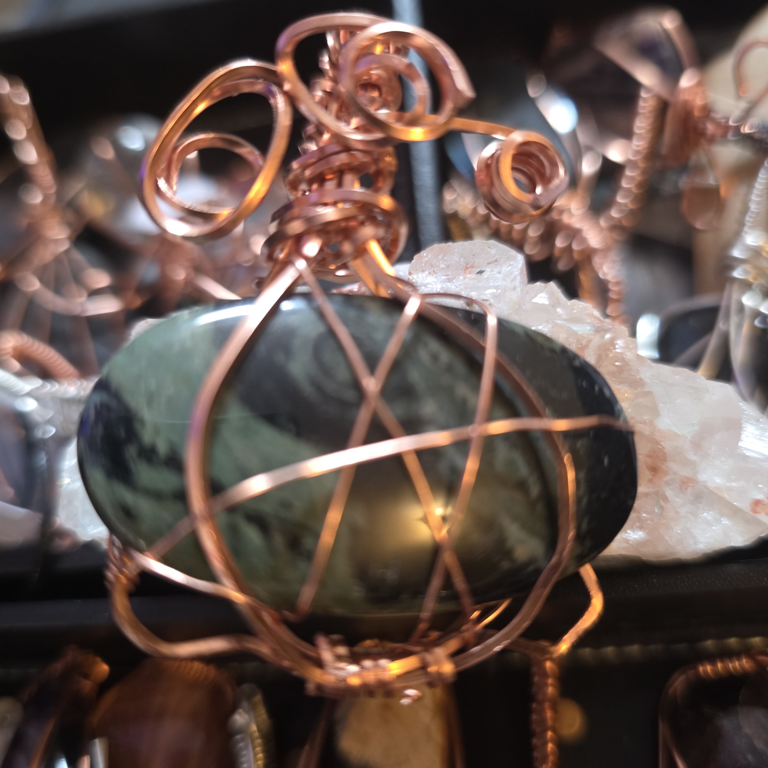Kambaba Pendant