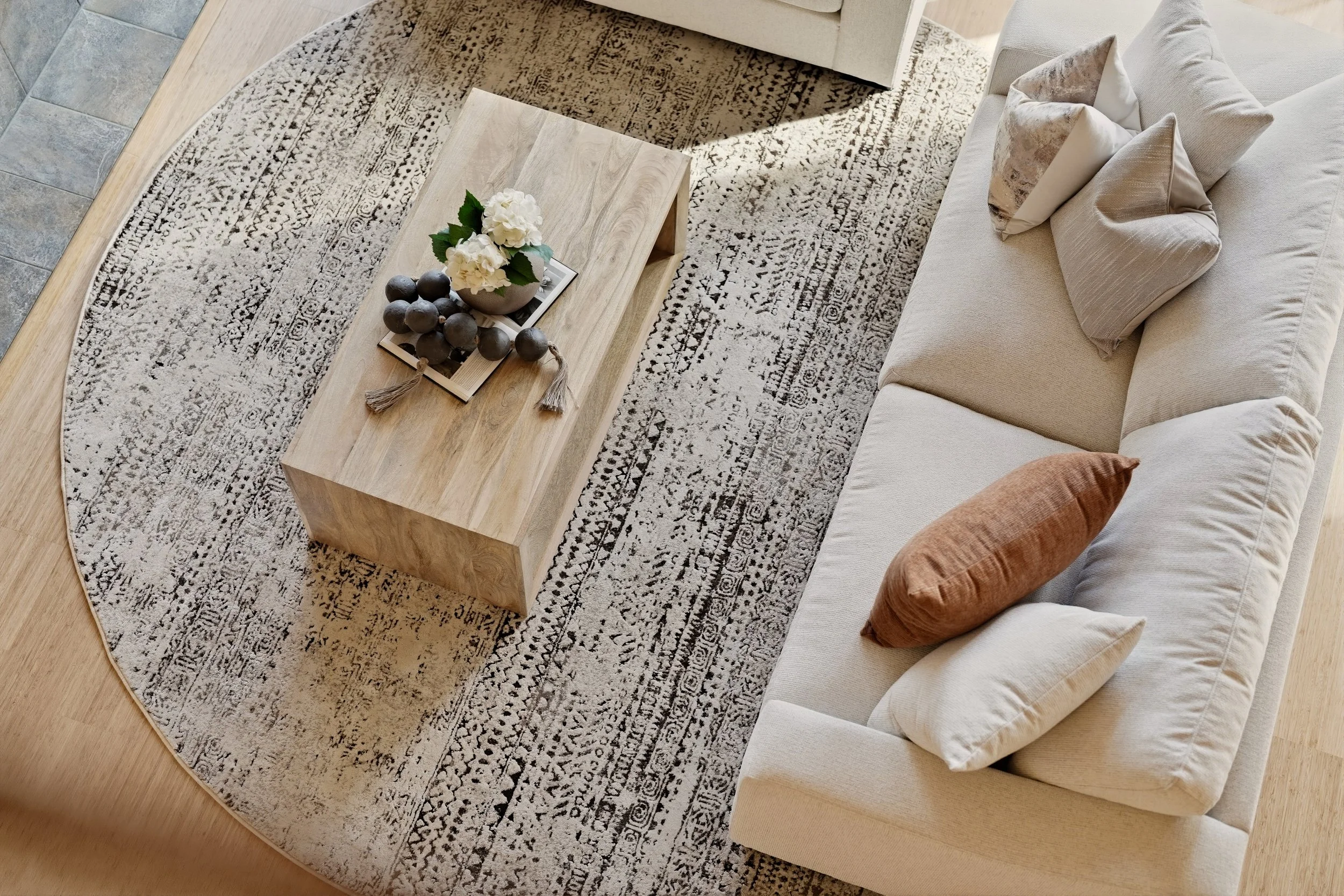 Inside-Media-Hodin Detail-4.JPG