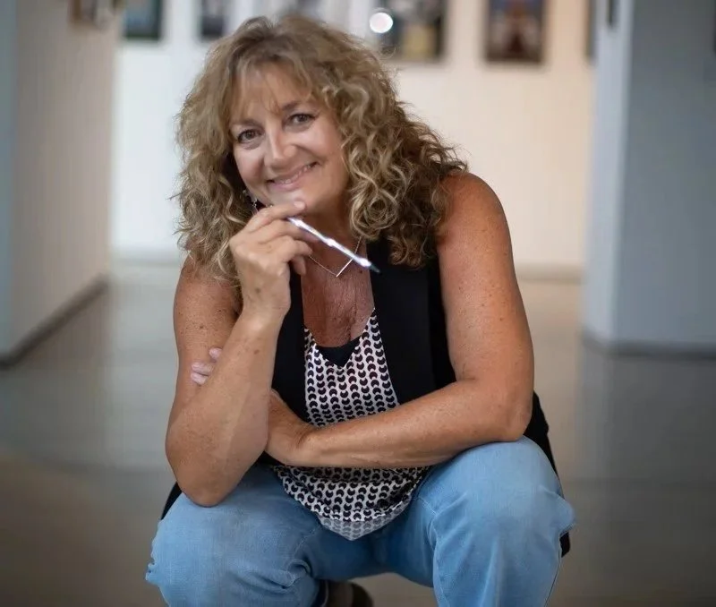 Art, Stories and Life with Lisa Lee Adams