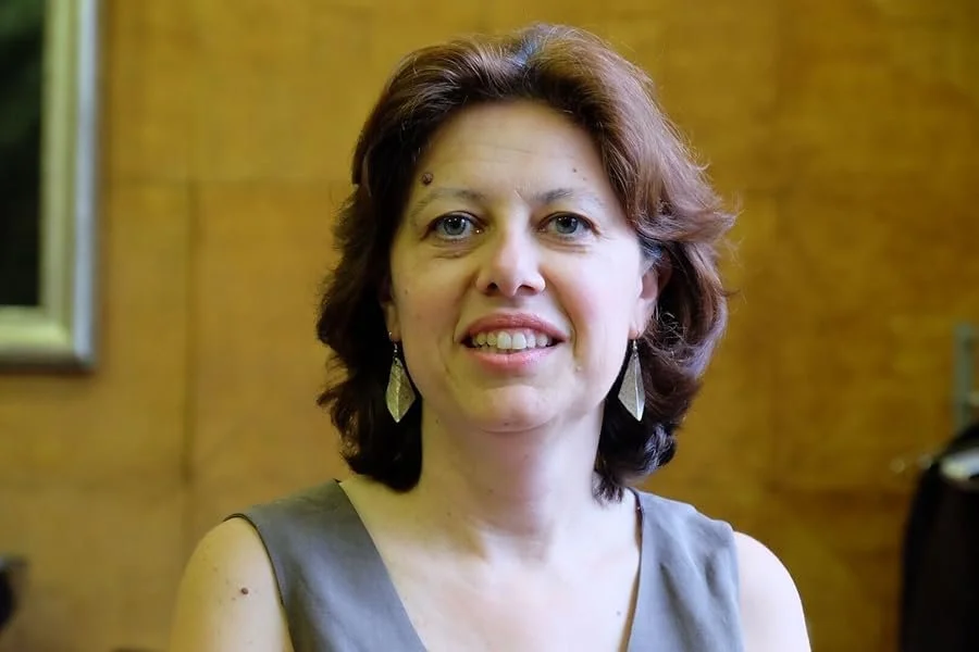 Headshot of Dr Aylin Orbaşlı