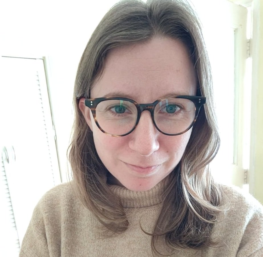 Headshot of Dr Zoë Jordan
