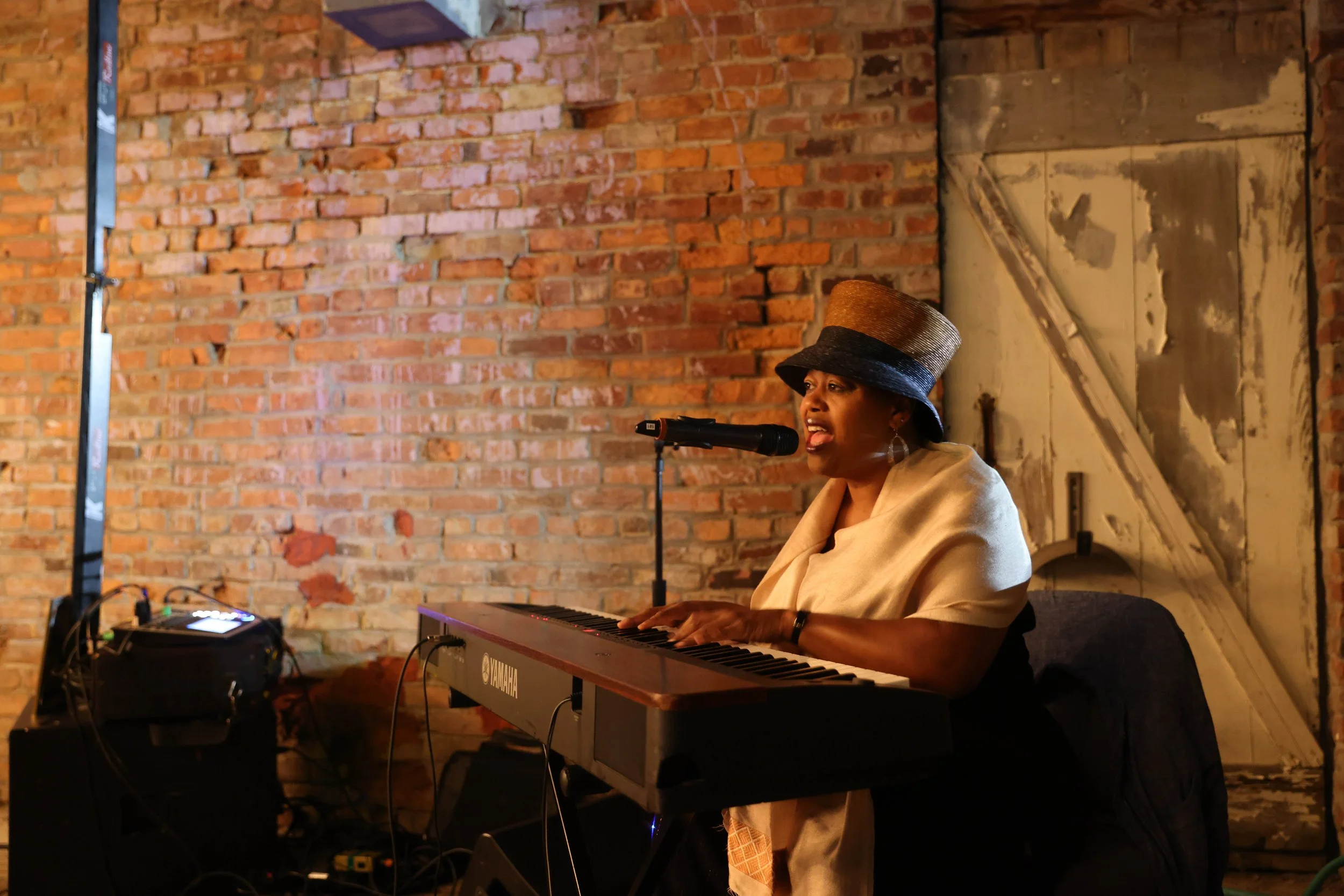 Gone in a Phrase of Air - Jazz Vocalization & Harmony