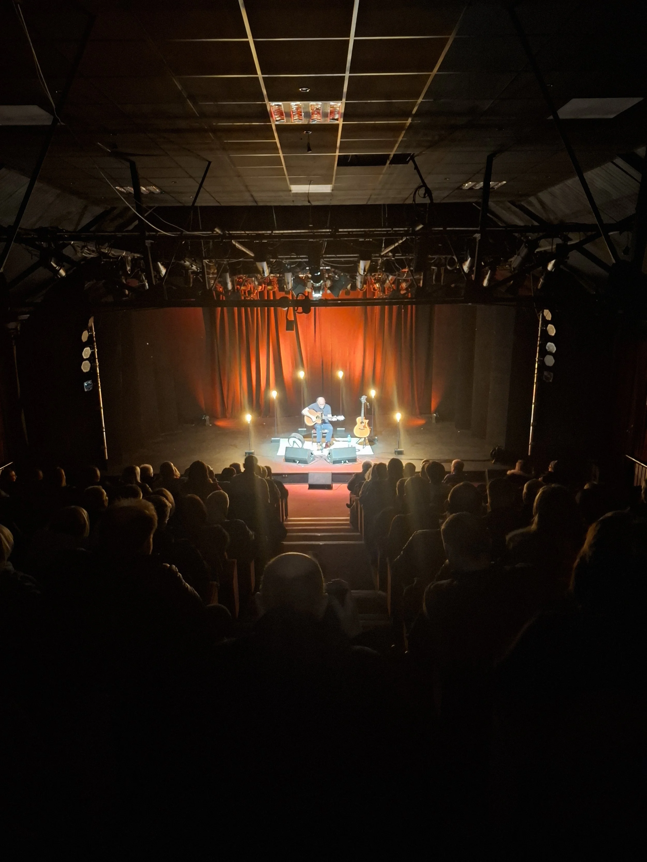Gerry_at_The_Craic_Theatre_202620260214_200726.jpg