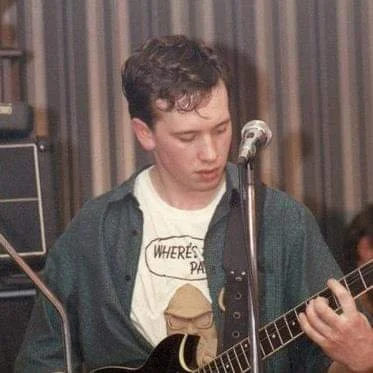 Gerry In The Emmet_Guitar.jpg