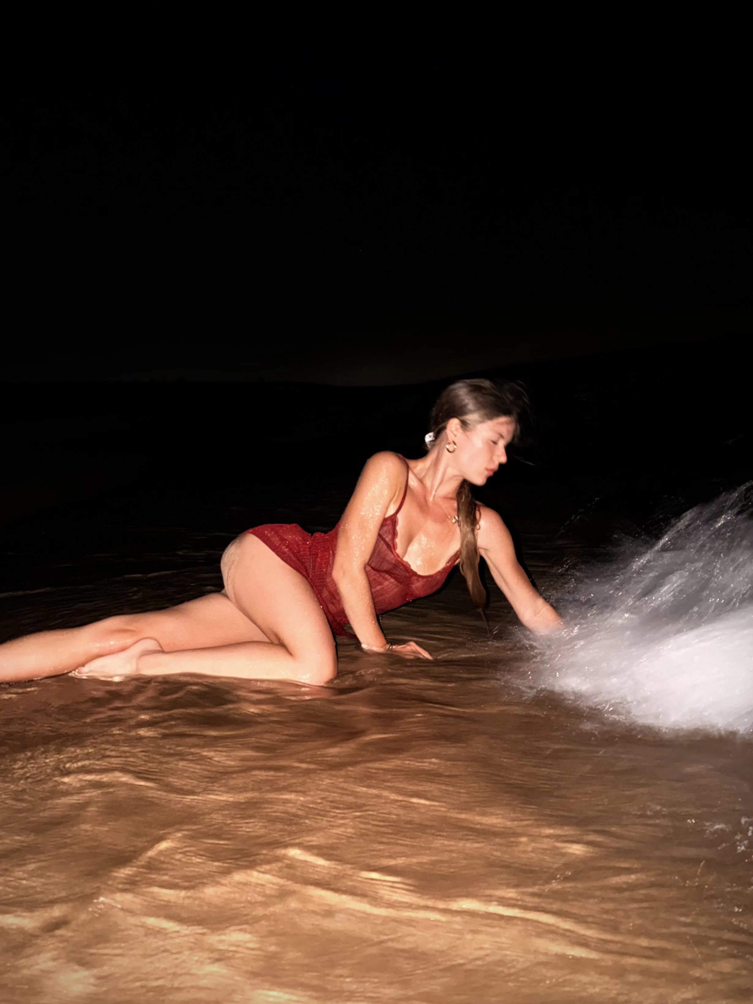 the siren awakes at night
photography