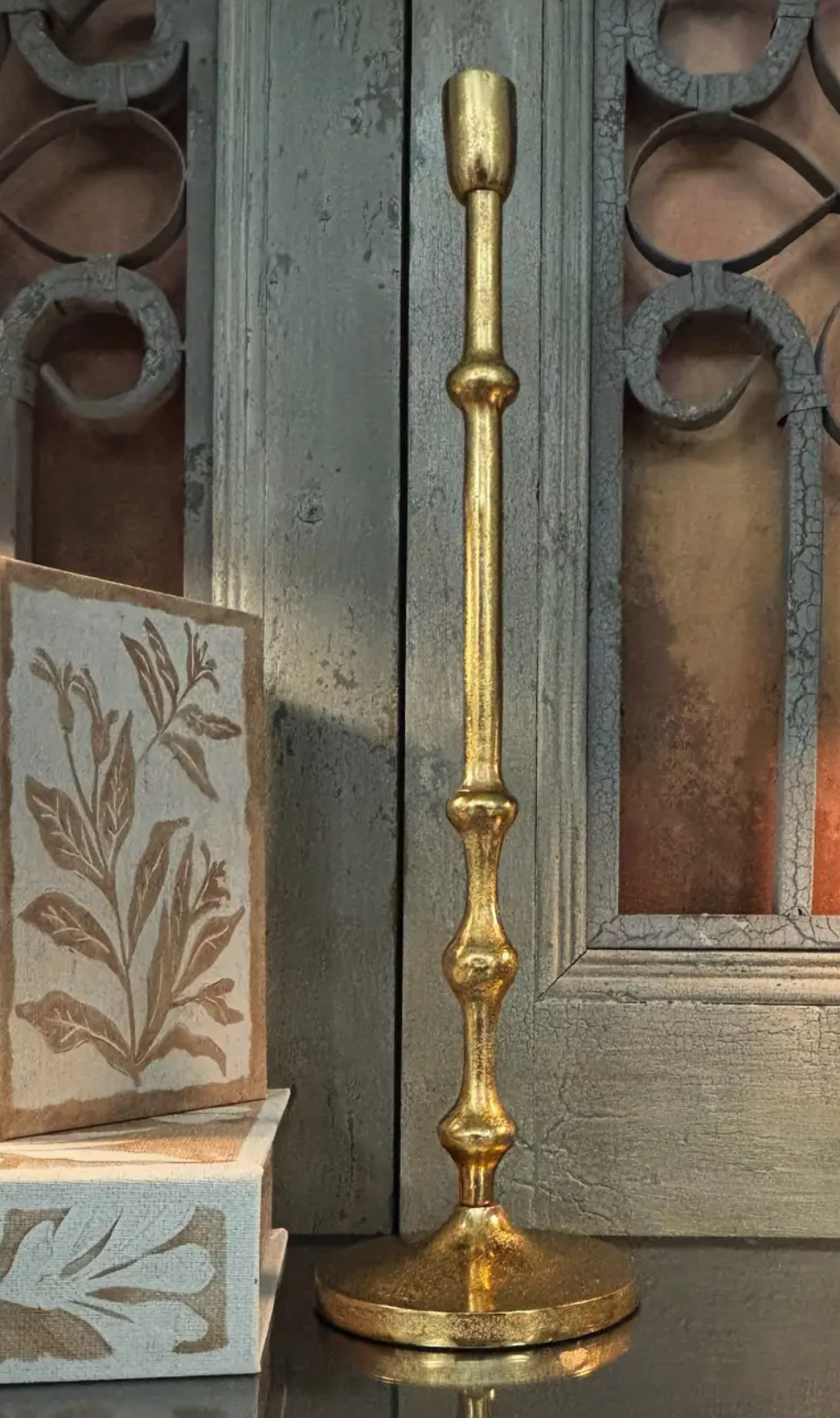 19" Gwen Candlestick